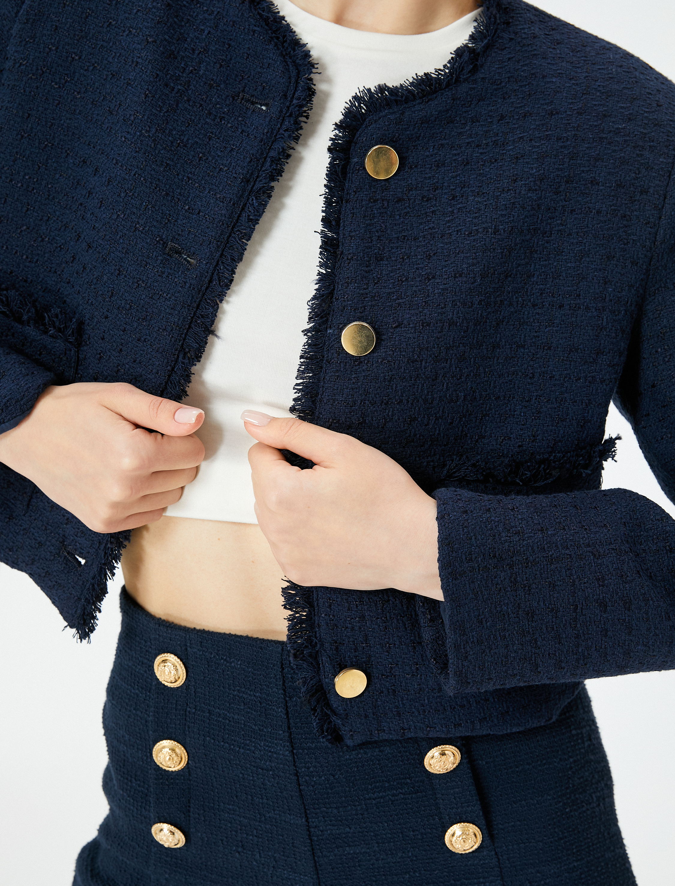   Crop Tüvit Ceket Gold Düğmeli Yuvarlak Yaka Cepli