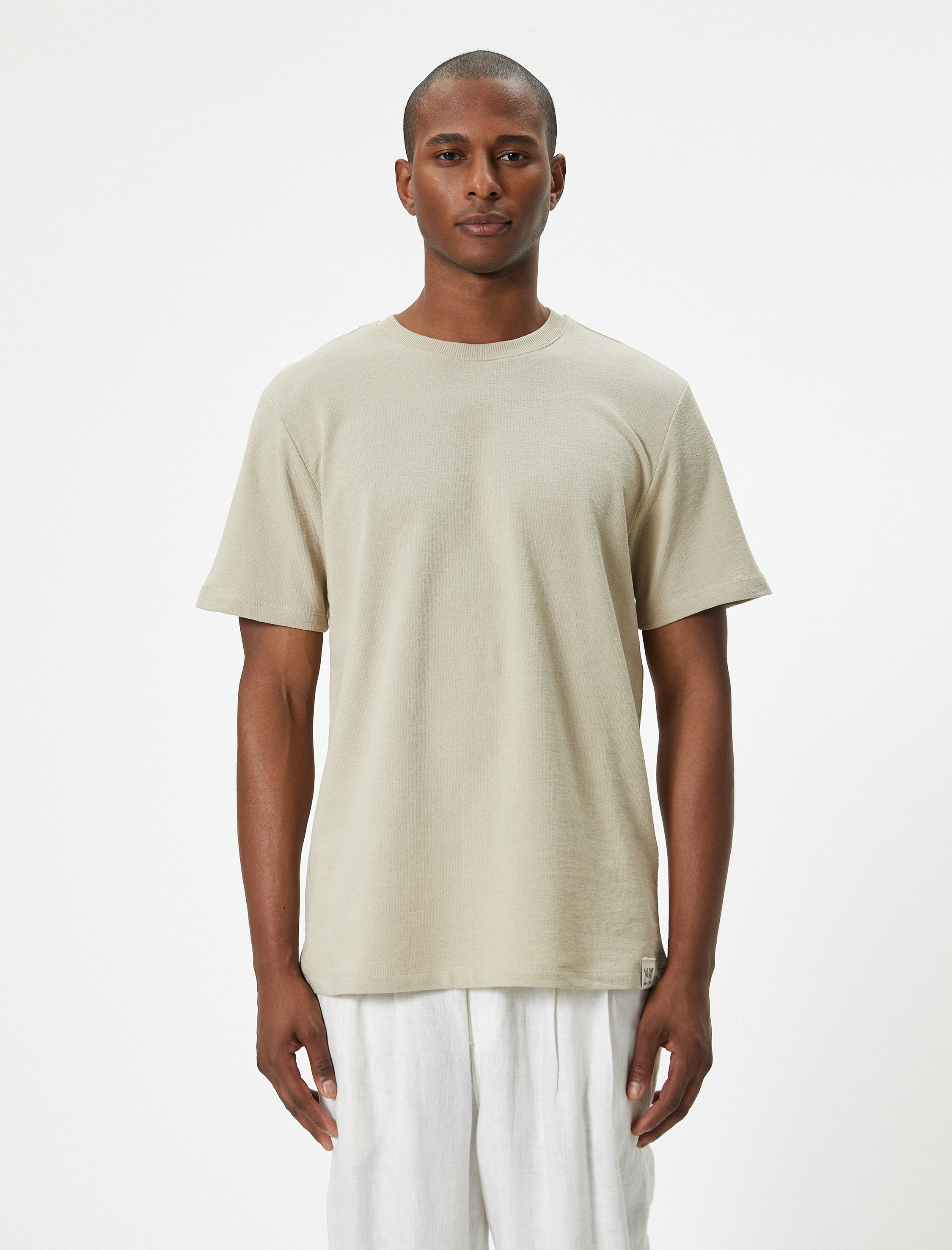   Basic Tişört Dokulu Etiket Baskılı Bisiklet Yaka Kısa Kollu