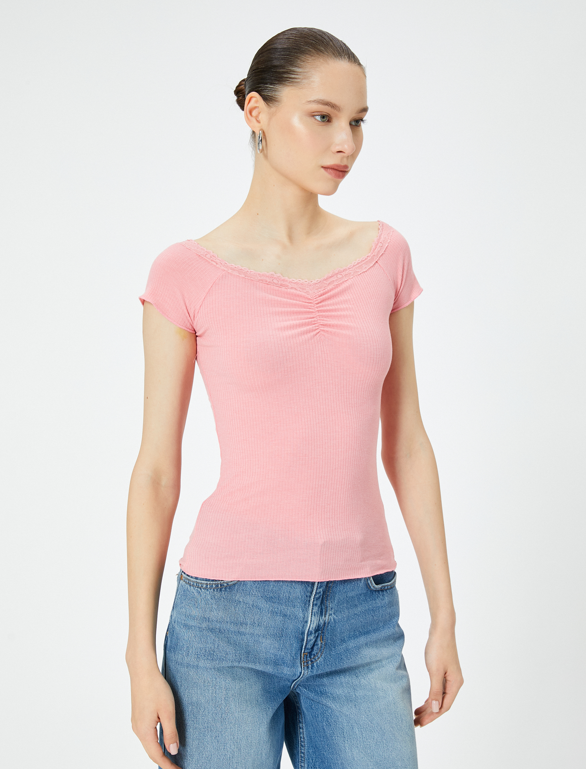 Omzu Açık Body Dantel Detaylı Drapeli Kısa Kollu Slim Fit