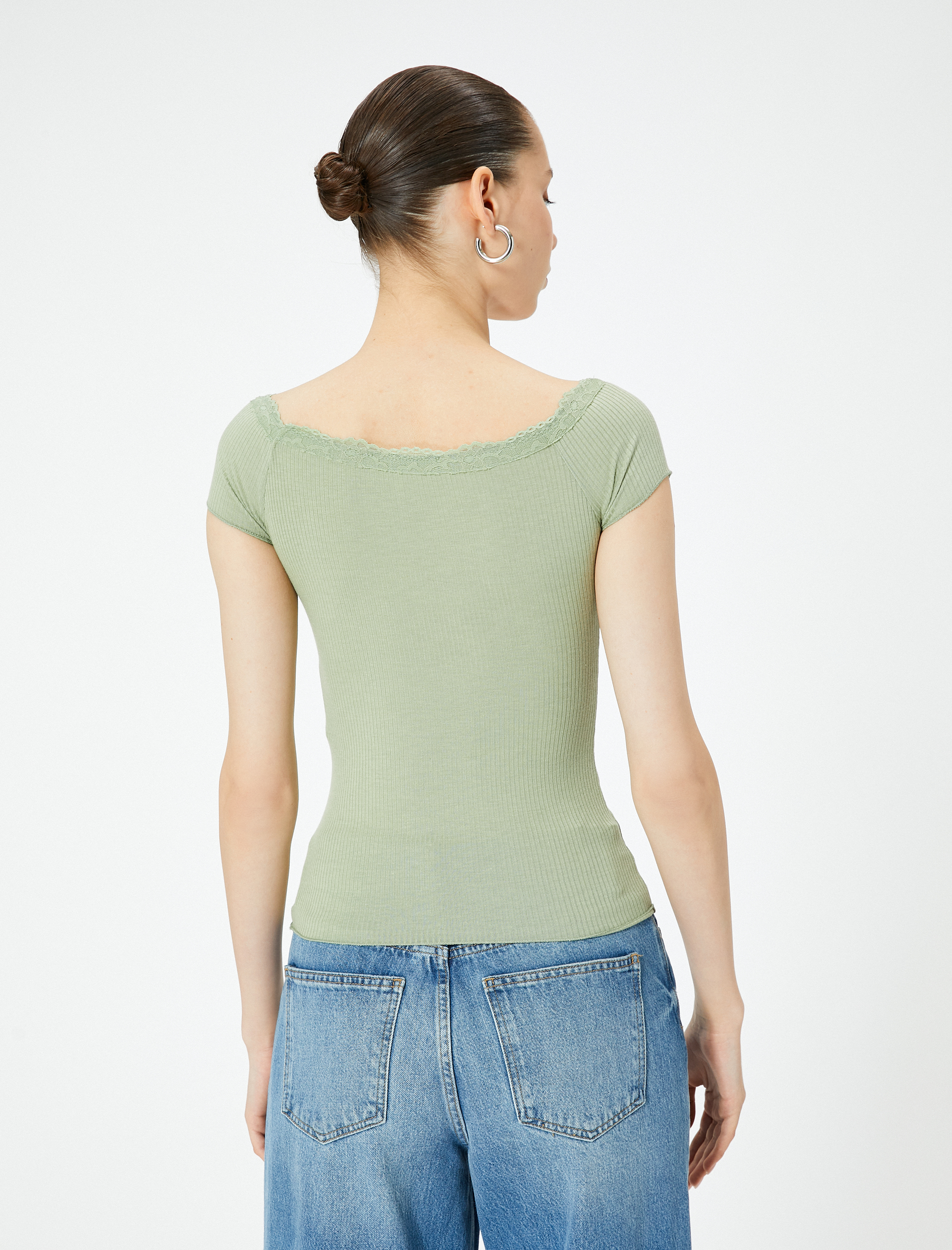 Omzu Açık Body Dantel Detaylı Drapeli Kısa Kollu Slim Fit