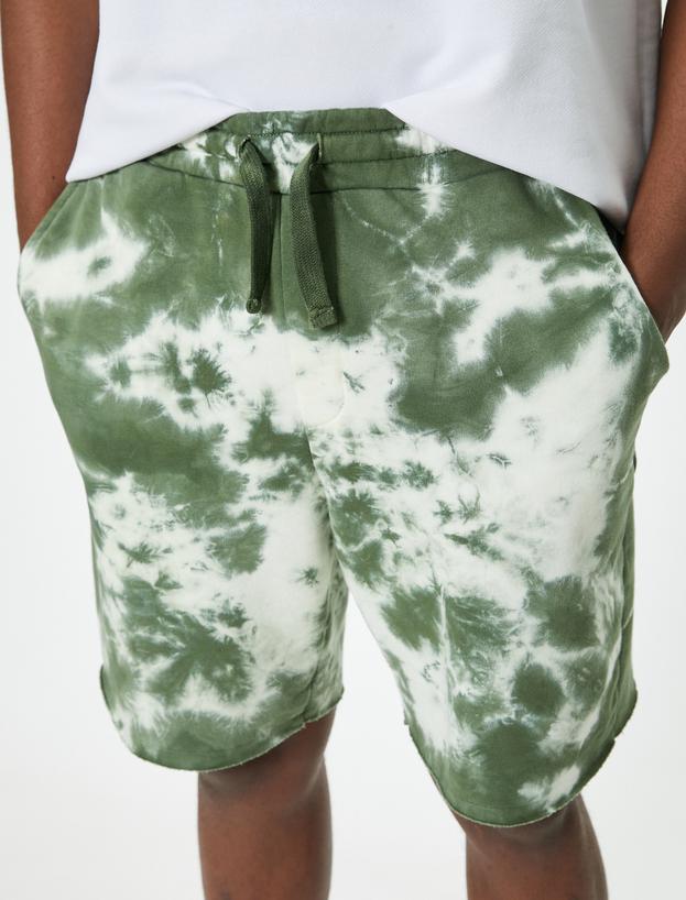 Oversize Bermuda Şort Beli Bağcıklı Soyut Baskılı Cepli_4