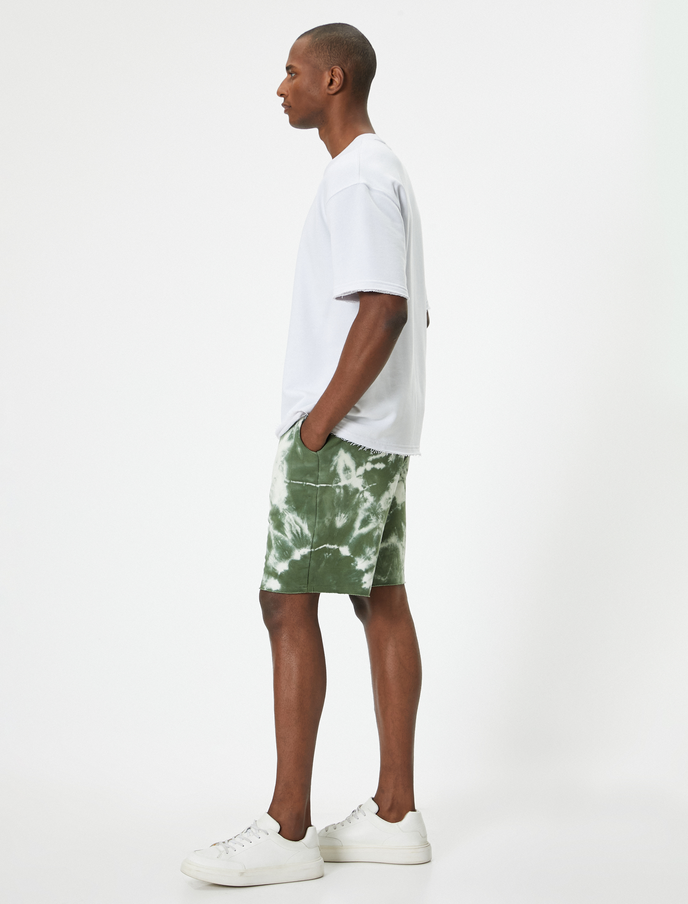   Oversize Bermuda Şort Beli Bağcıklı Soyut Baskılı Cepli