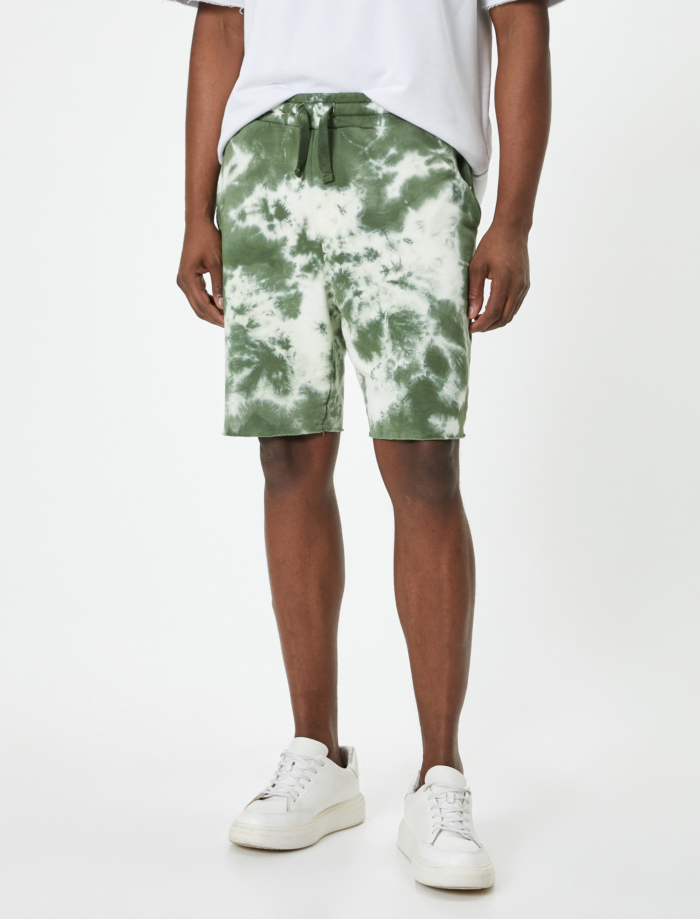   Oversize Bermuda Şort Beli Bağcıklı Soyut Baskılı Cepli