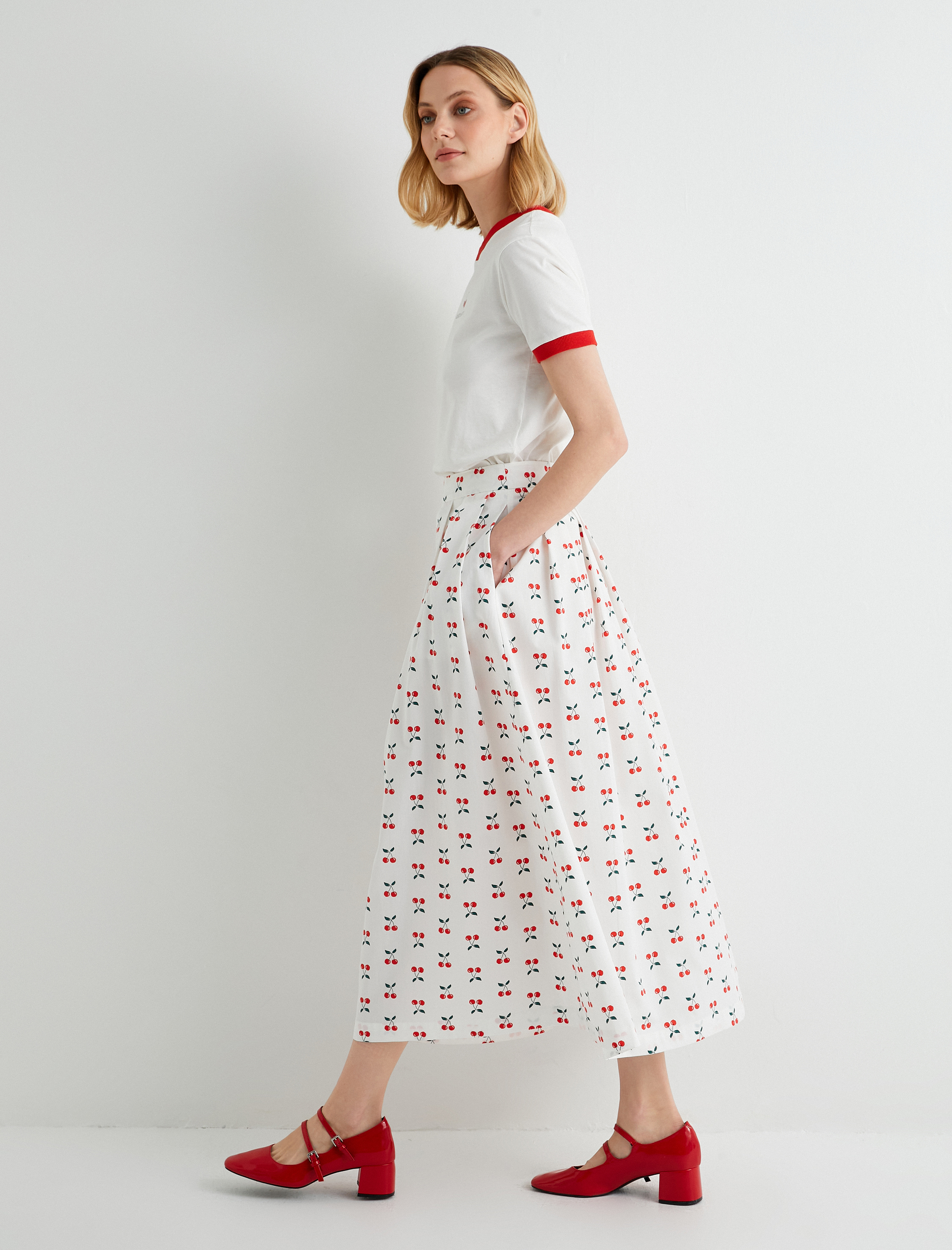   Kiraz Baskılı Midi Etek