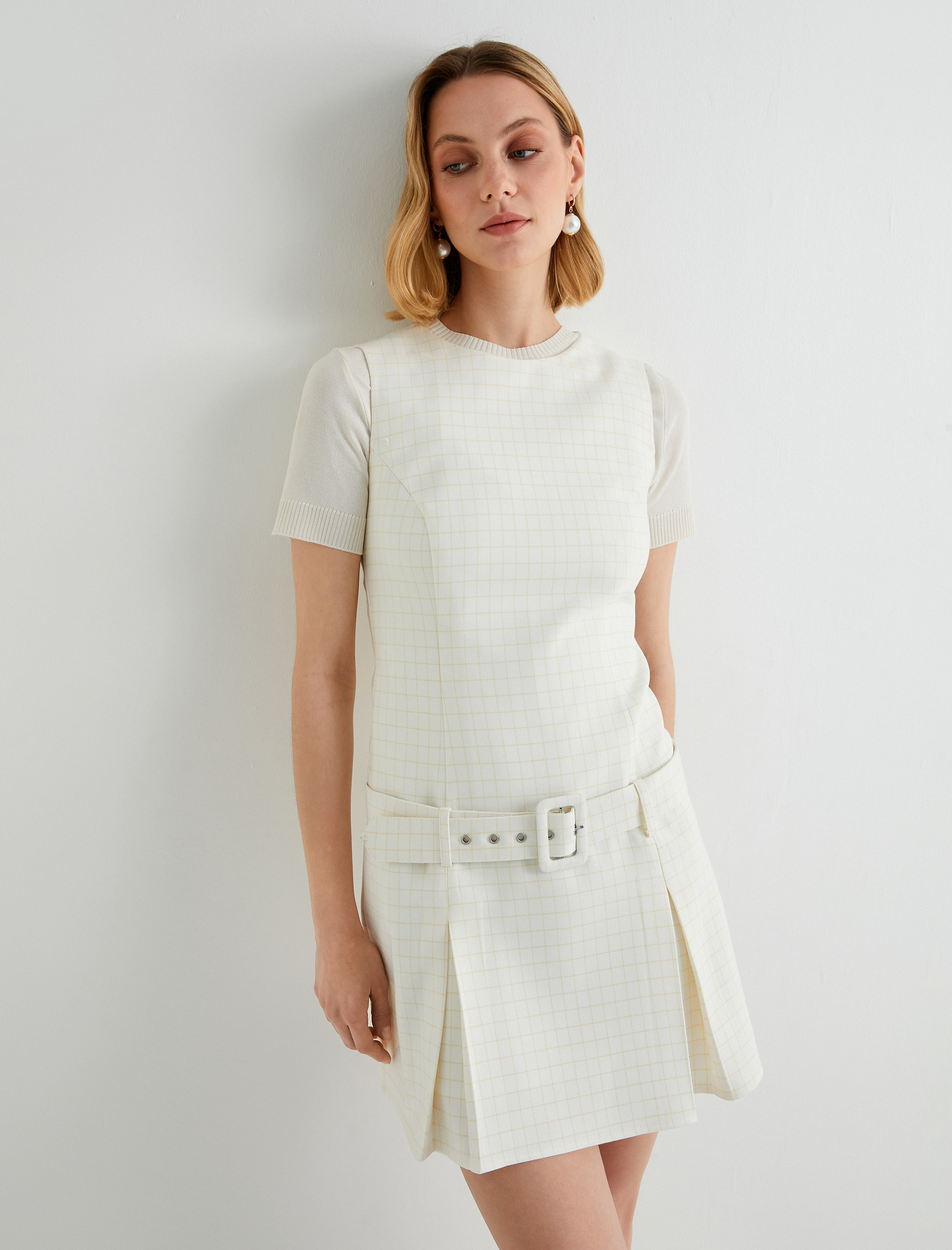   Mini Kemerli Pileli Elbise