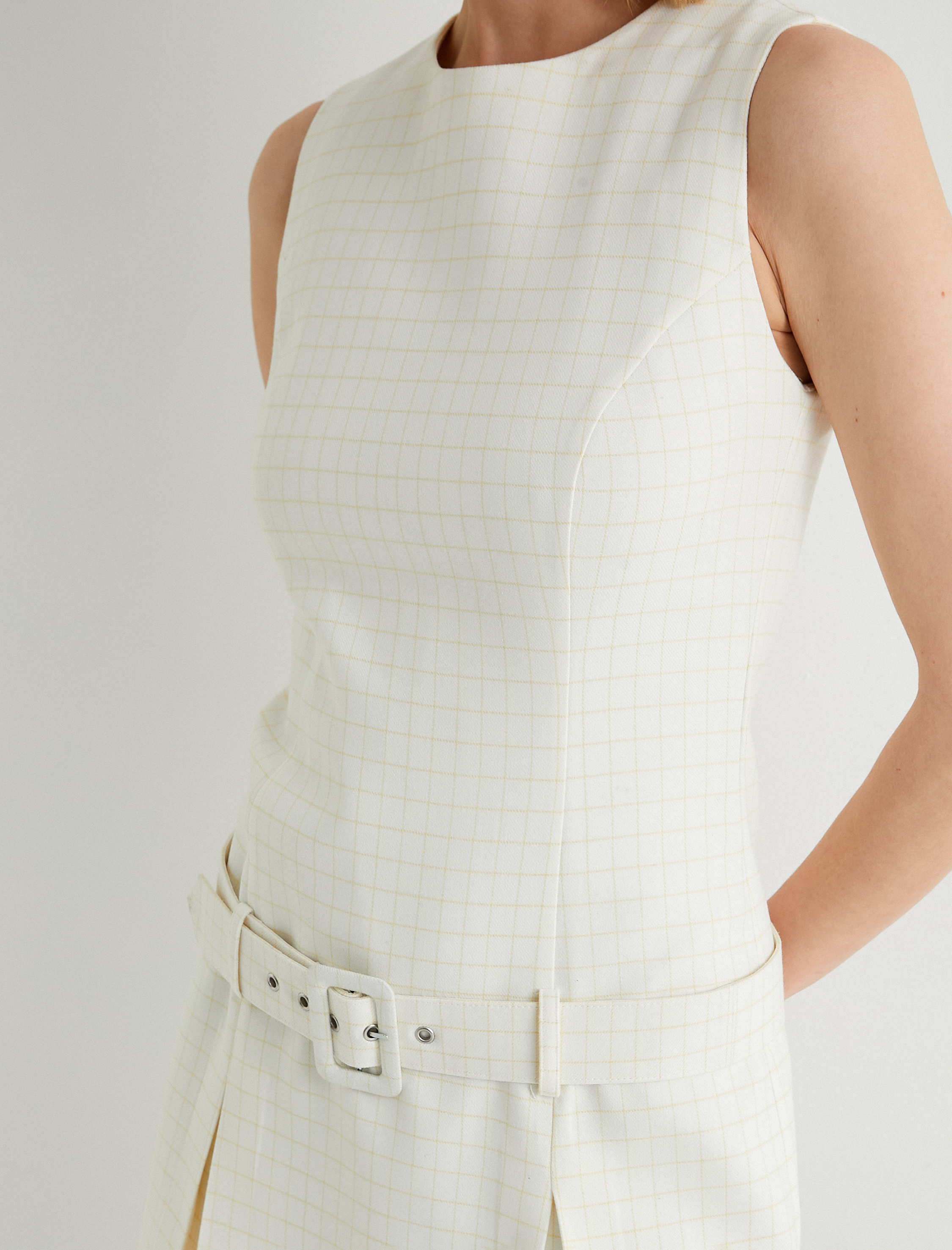   Mini Kemerli Pileli Elbise