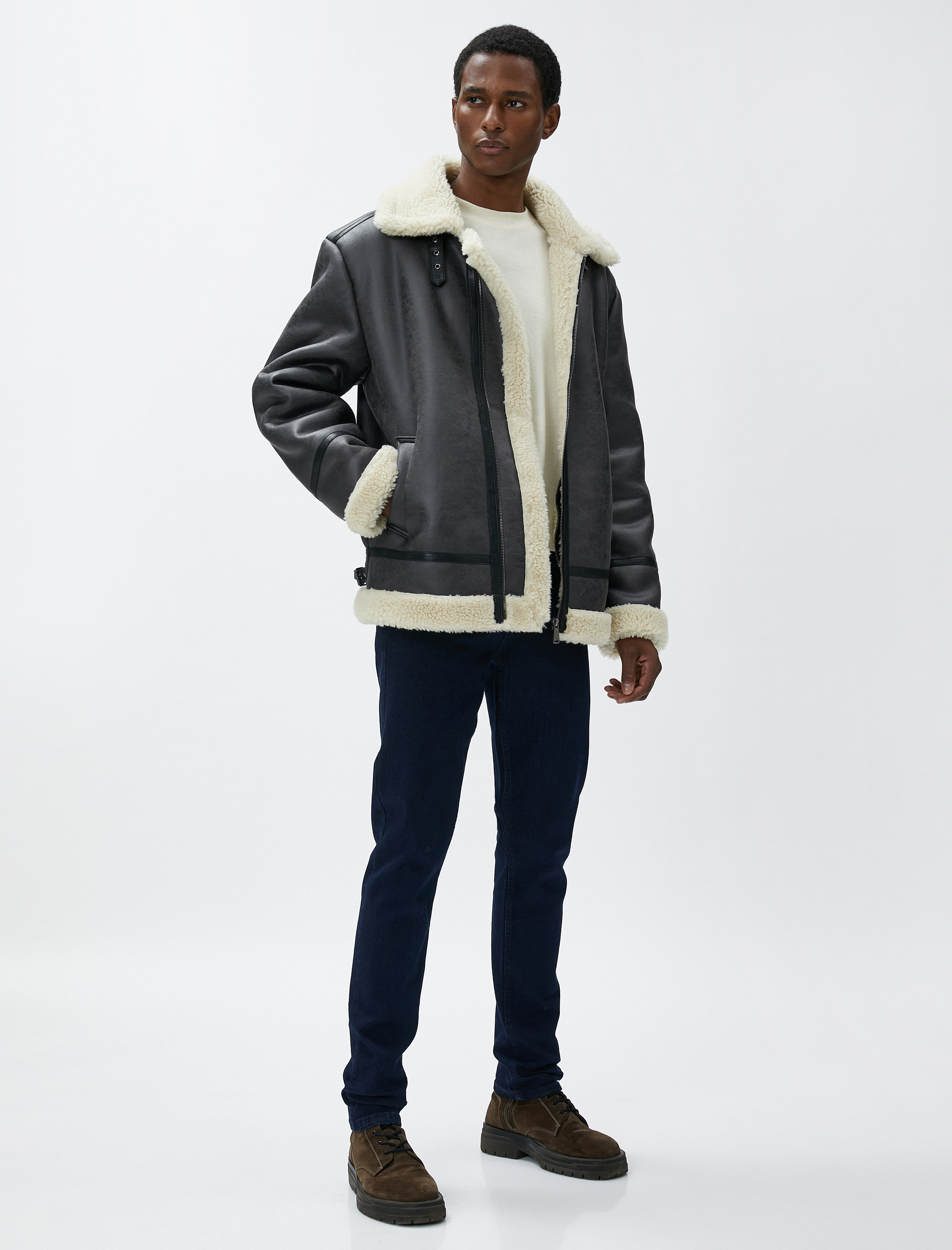   Deri Görünümlü Ceket İçi Peluş Fermuarlı Cepli