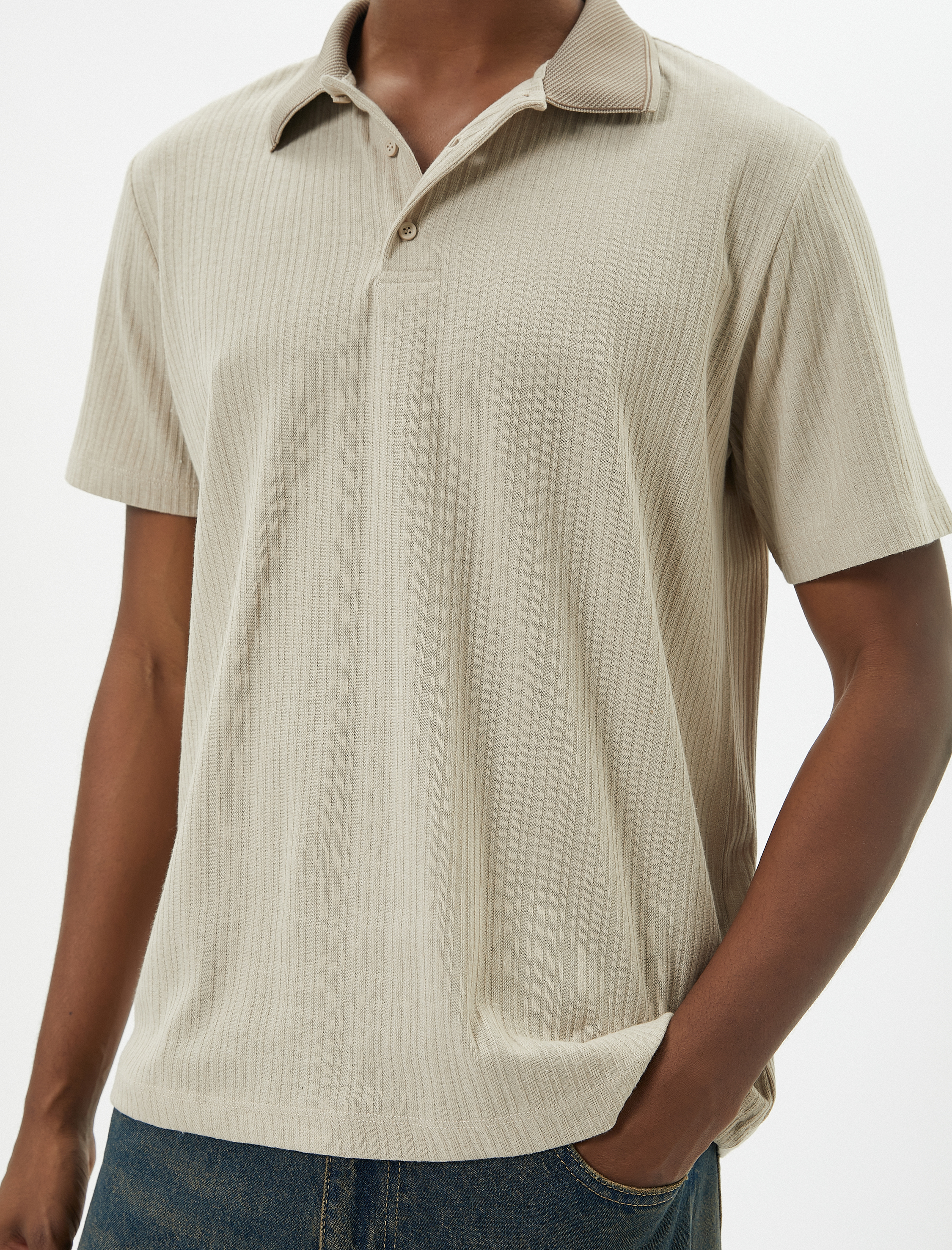   Polo Tişört Yaka Detaylı Düğmeli Kısa Kollu Dokulu