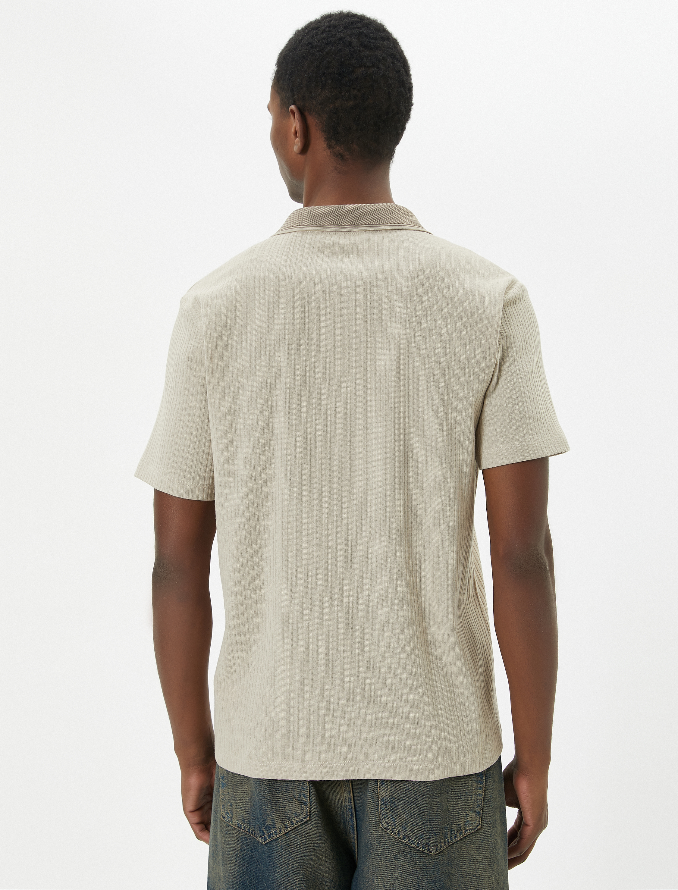   Polo Tişört Yaka Detaylı Düğmeli Kısa Kollu Dokulu