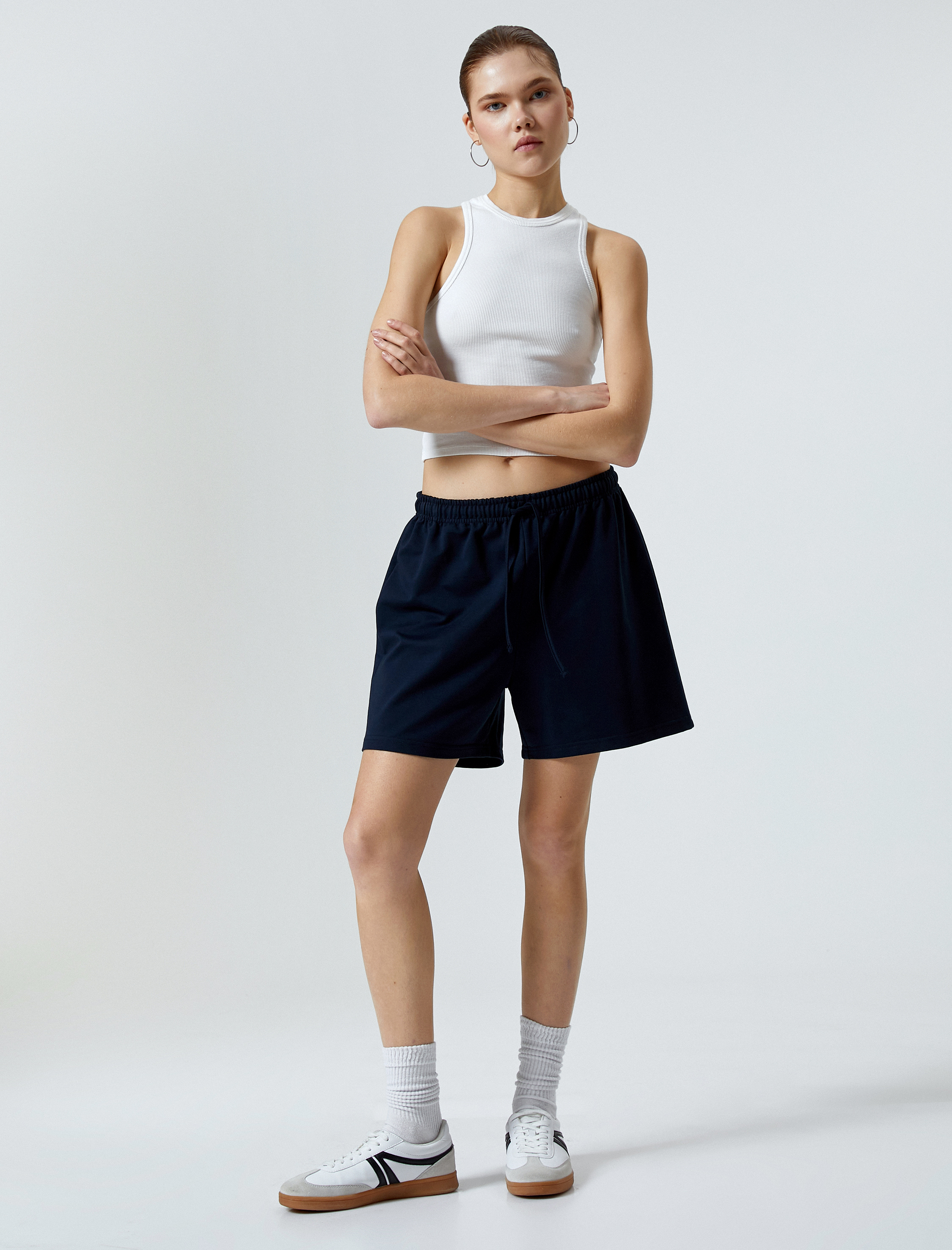   Beli Bağlamalı Şort Rahat Kalıp