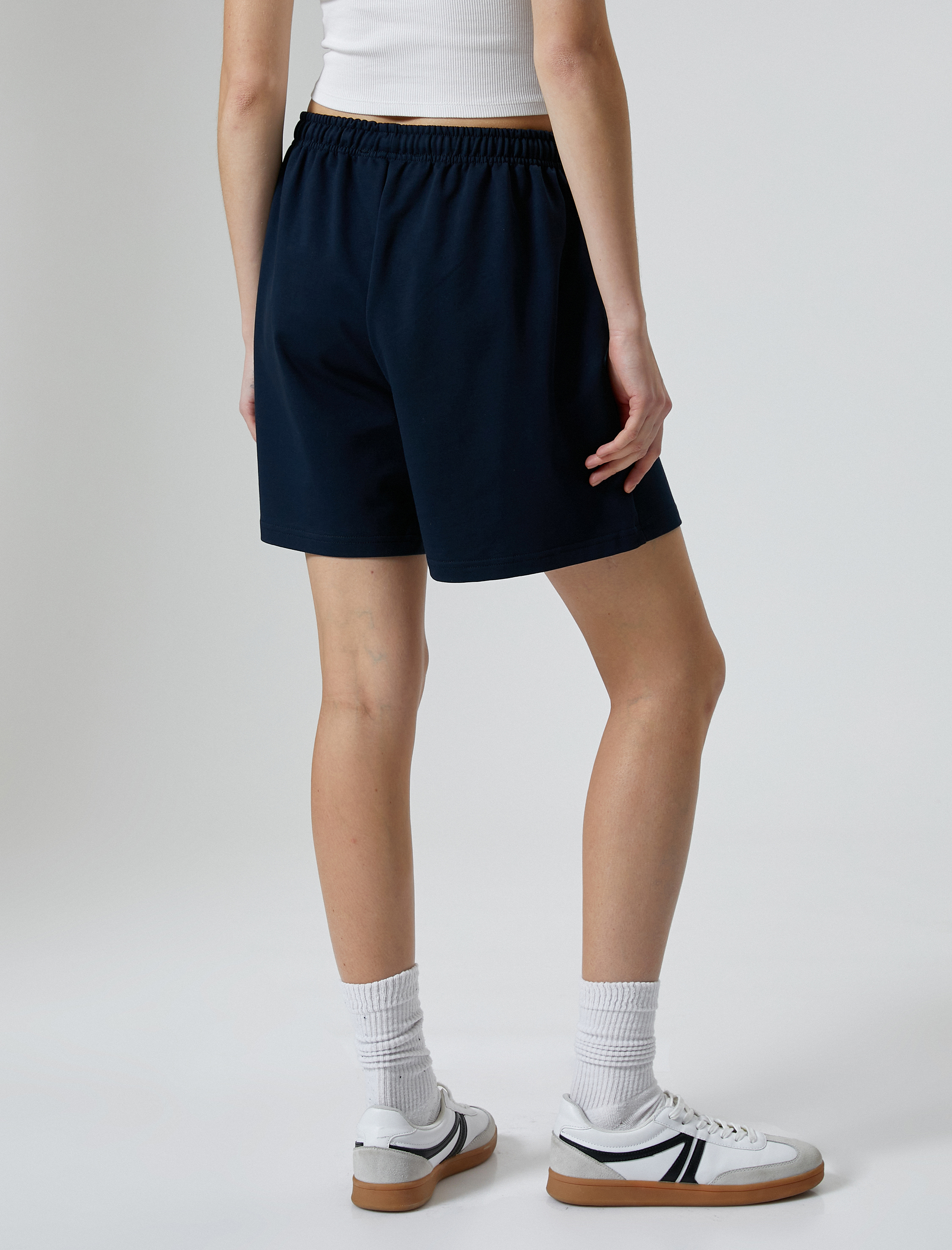   Beli Bağlamalı Şort Rahat Kalıp