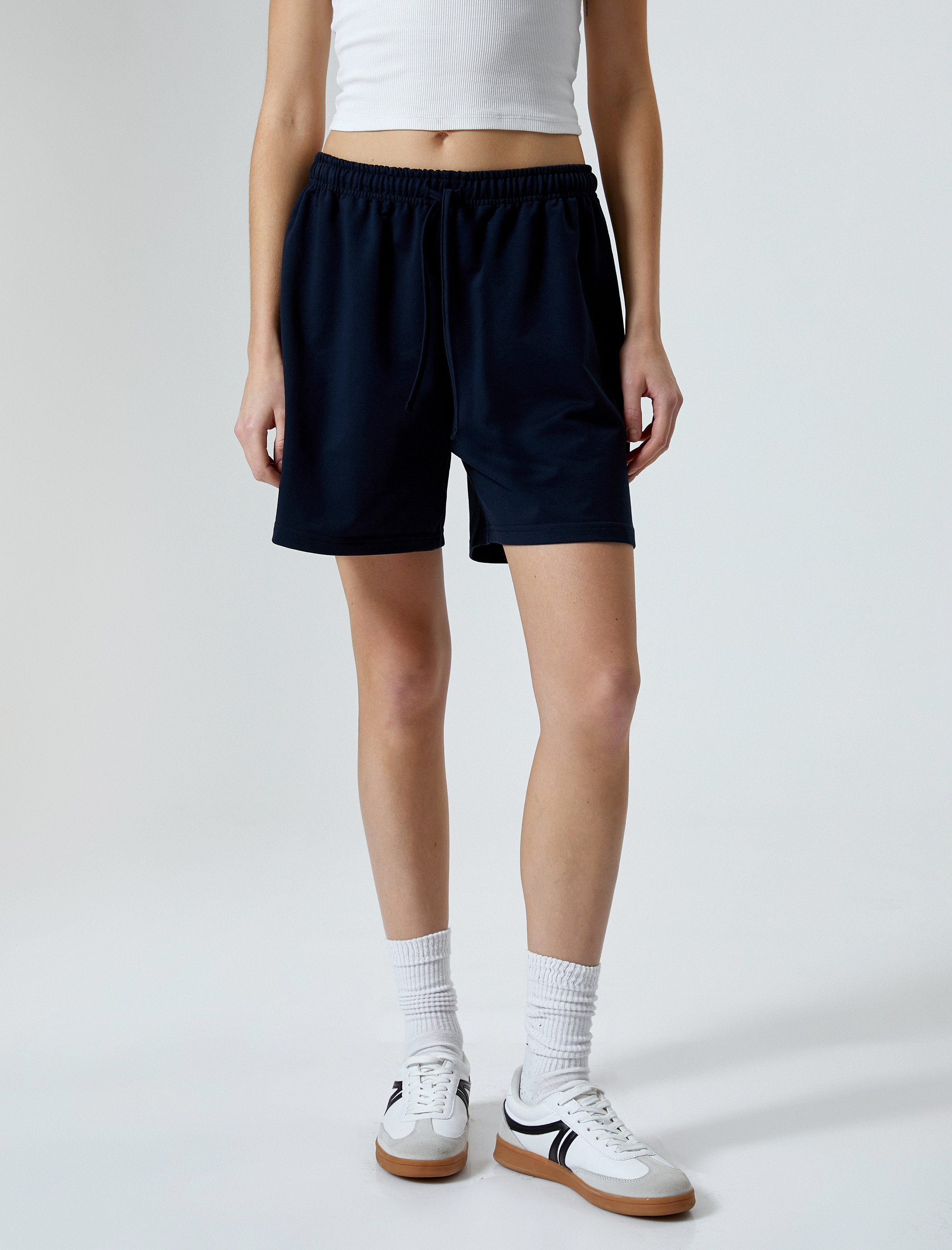   Beli Bağlamalı Şort Rahat Kalıp