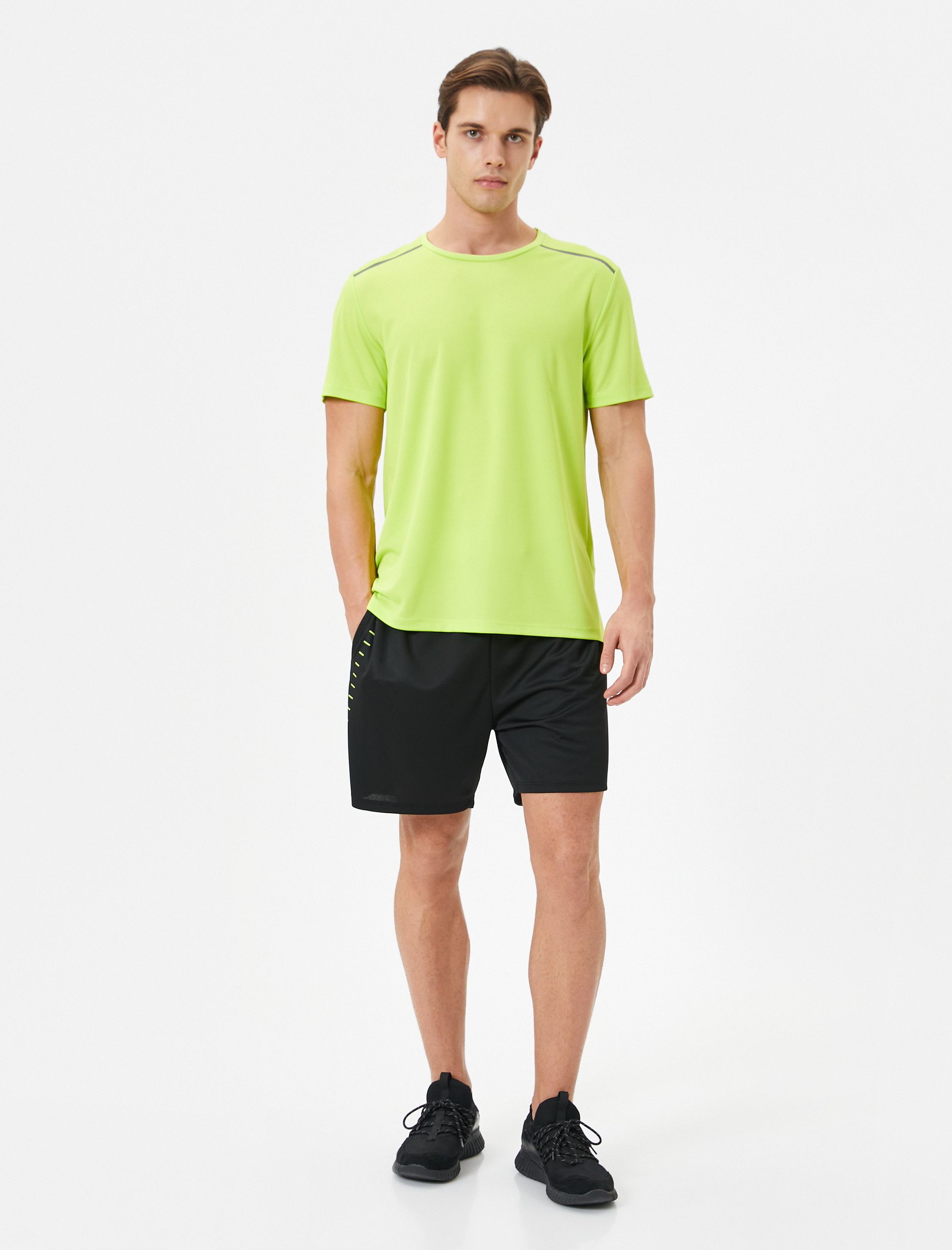   Spor Tişört Şerit Baskılı Bisiklet Yaka Kısa Kollu