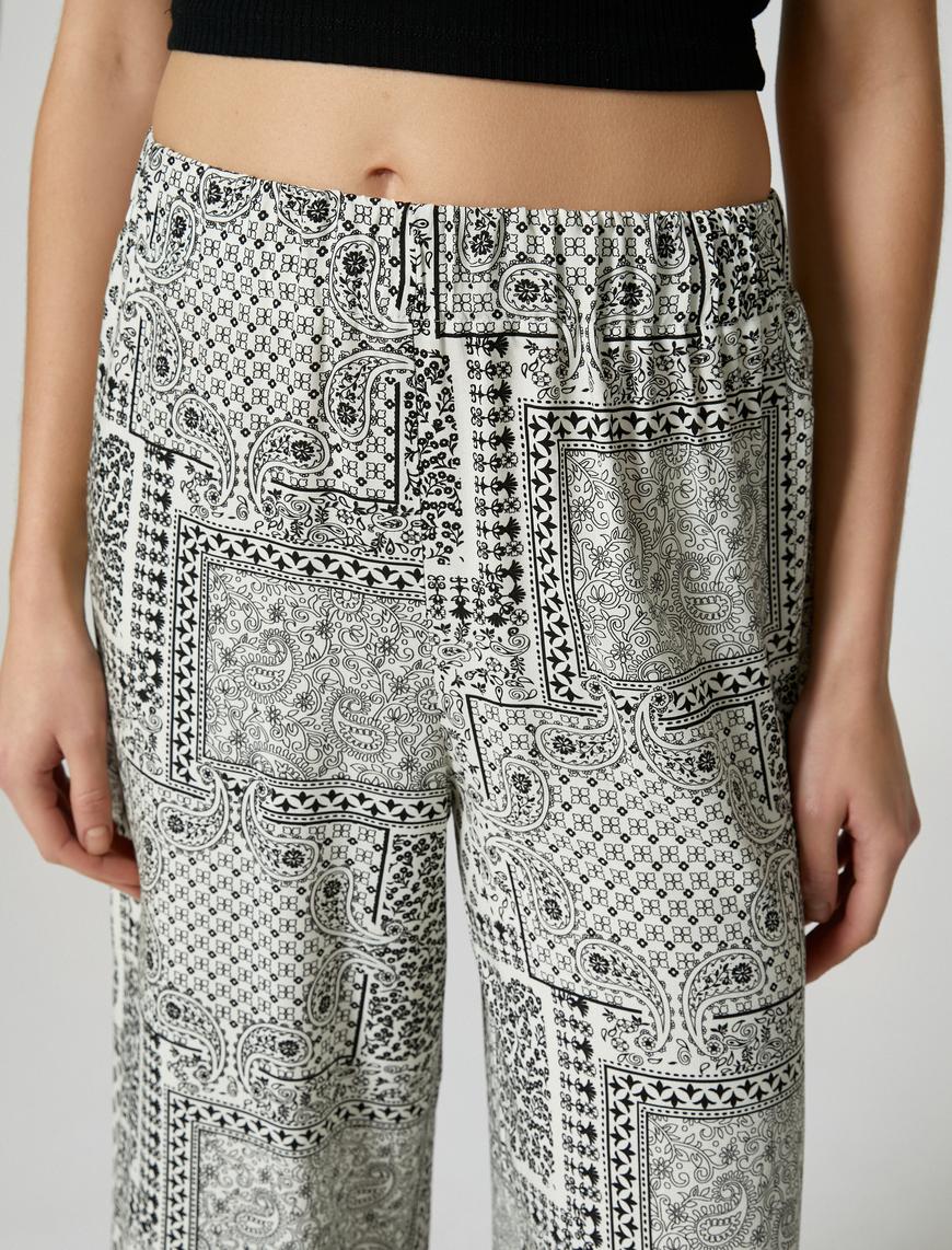   Bol Paça Rahat Kesim Pantolon Geometrik Desenli Beli Lastikli Viskoz Kumaş Karışımlı