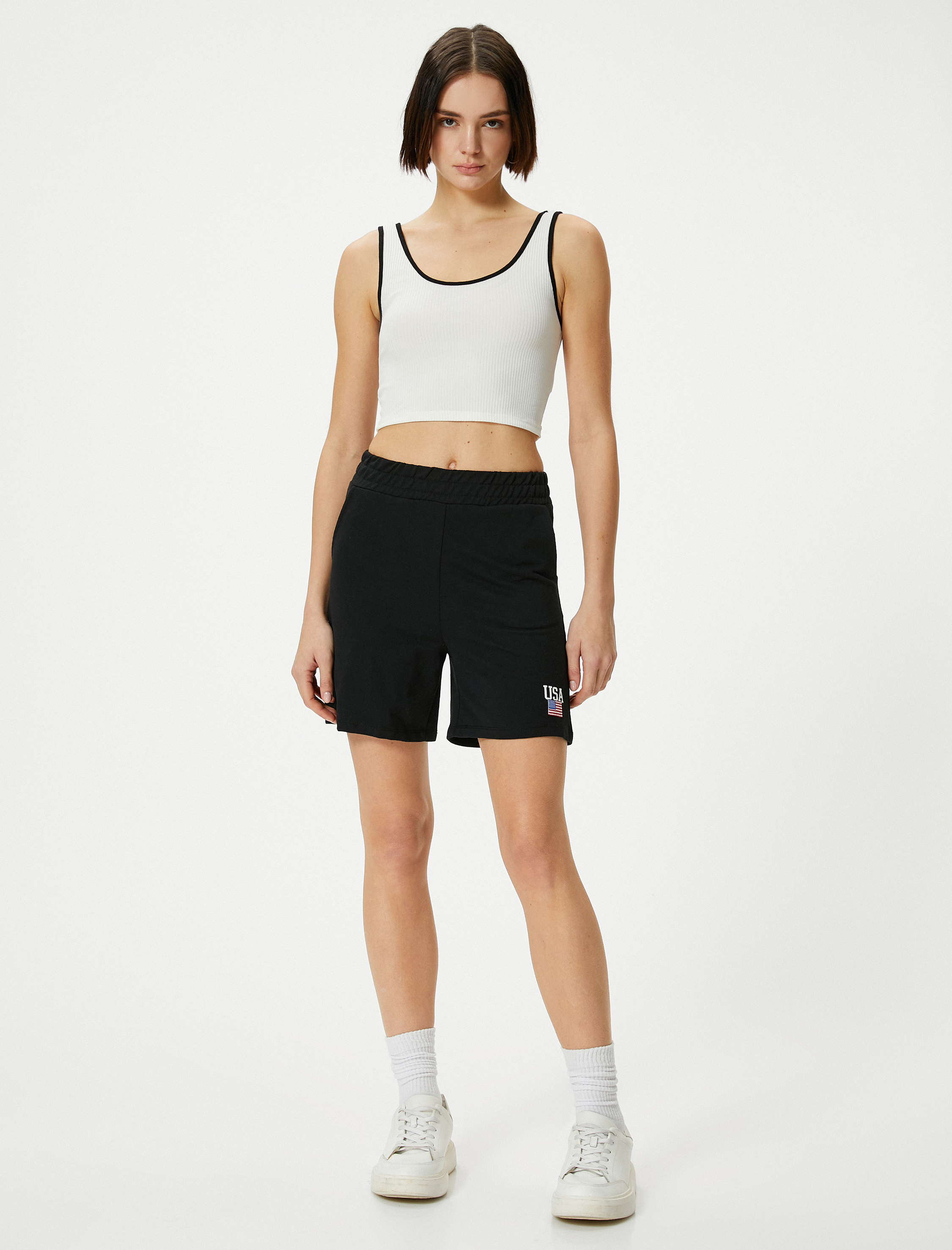   Şort Cepli Beli Lastikli Baskı Detaylı