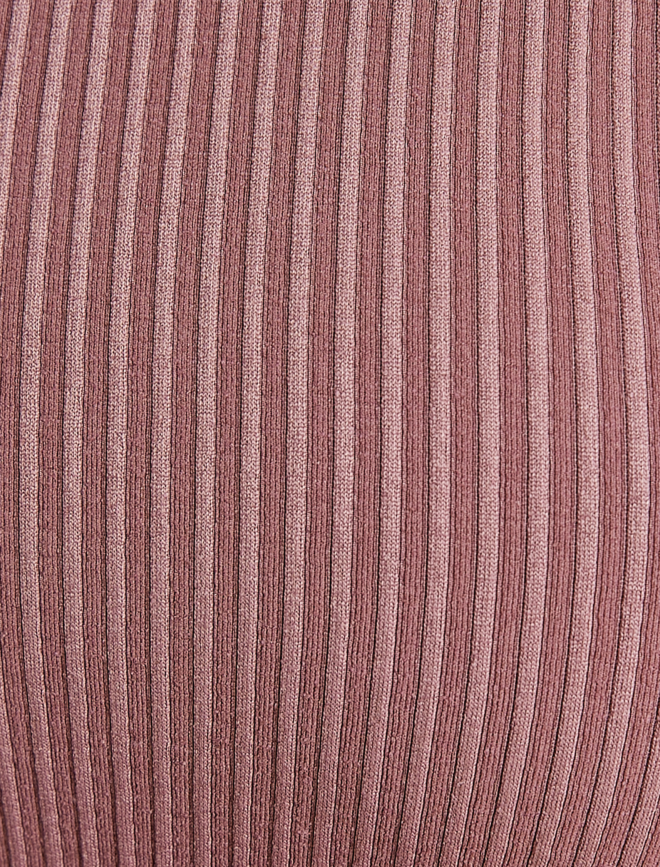   İnce Çapraz Askılı Sporcu Sütyeni Kapsız Slim Fit