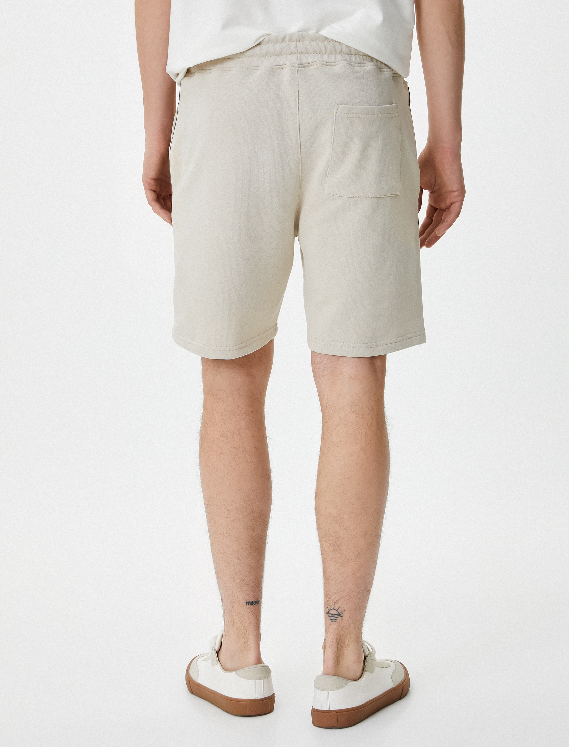   Bermuda Şort Beli Lastikli Cep Detaylı Biyeli