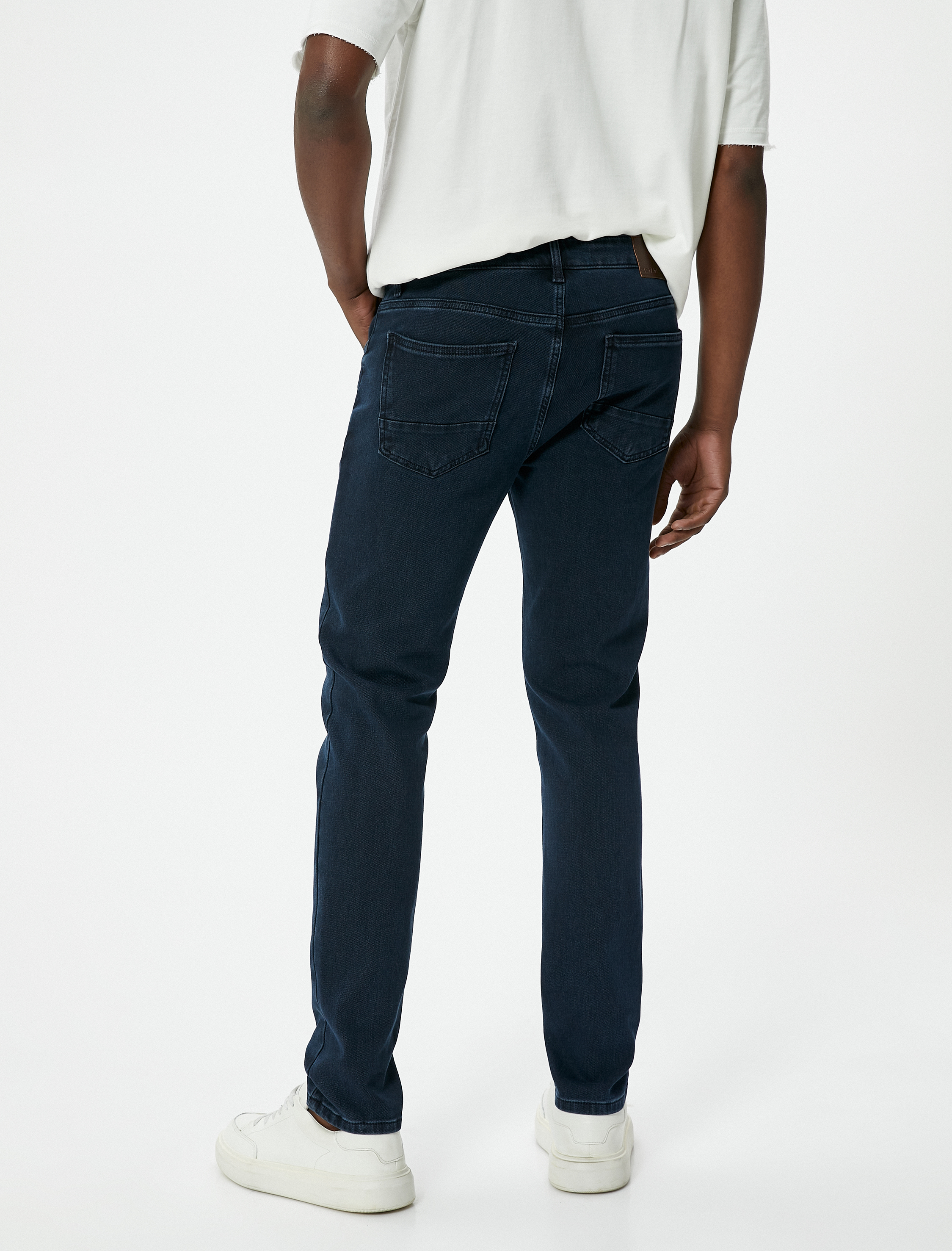   Brad Jeans - Slim Fit Jean