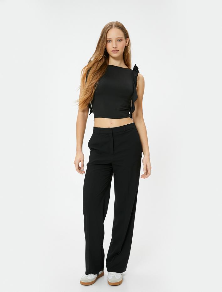  Fırfırlı Crop Üst Kolsuz Drape Detaylı Bisiklet Yaka Slim Fit