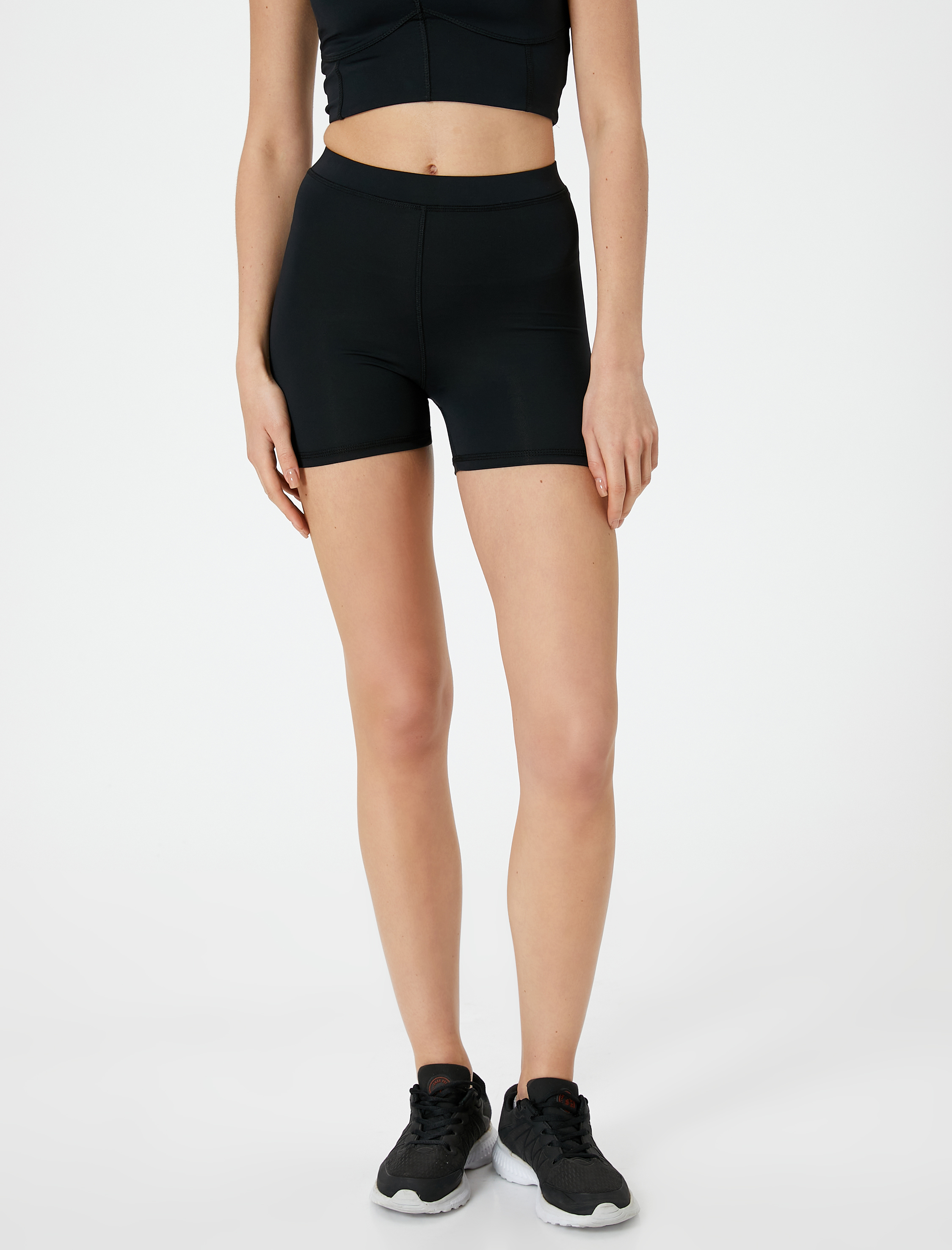   Spor Kısa Tayt Standart Bel Slim Fit