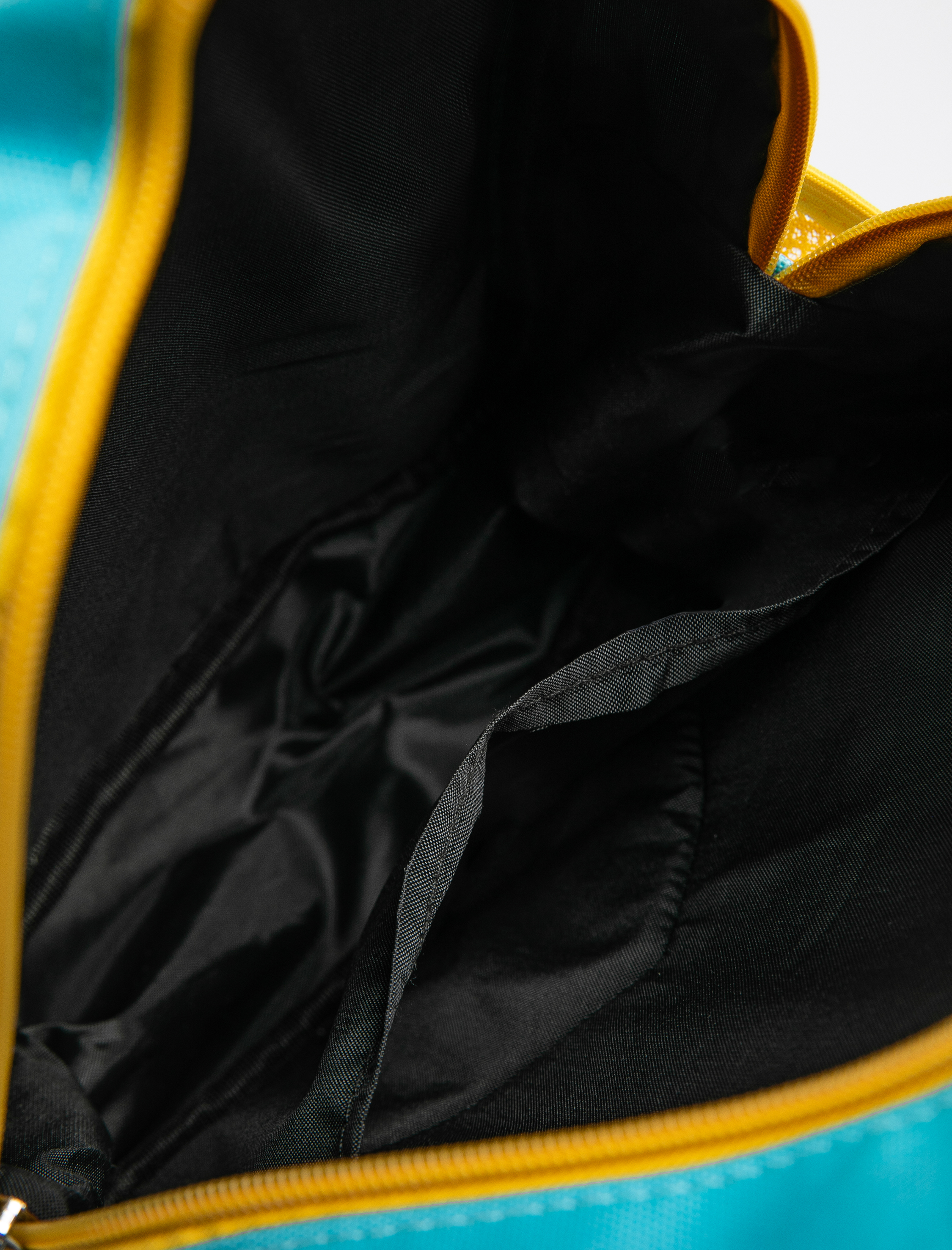  Erkek Çocuk Sırt Çantası Renkli Köpek Balığı Temalı