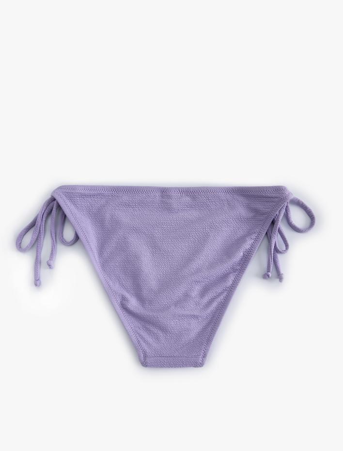  İpli Bikini Altı Yanları Bağlamalı Dokulu Normal Bel
