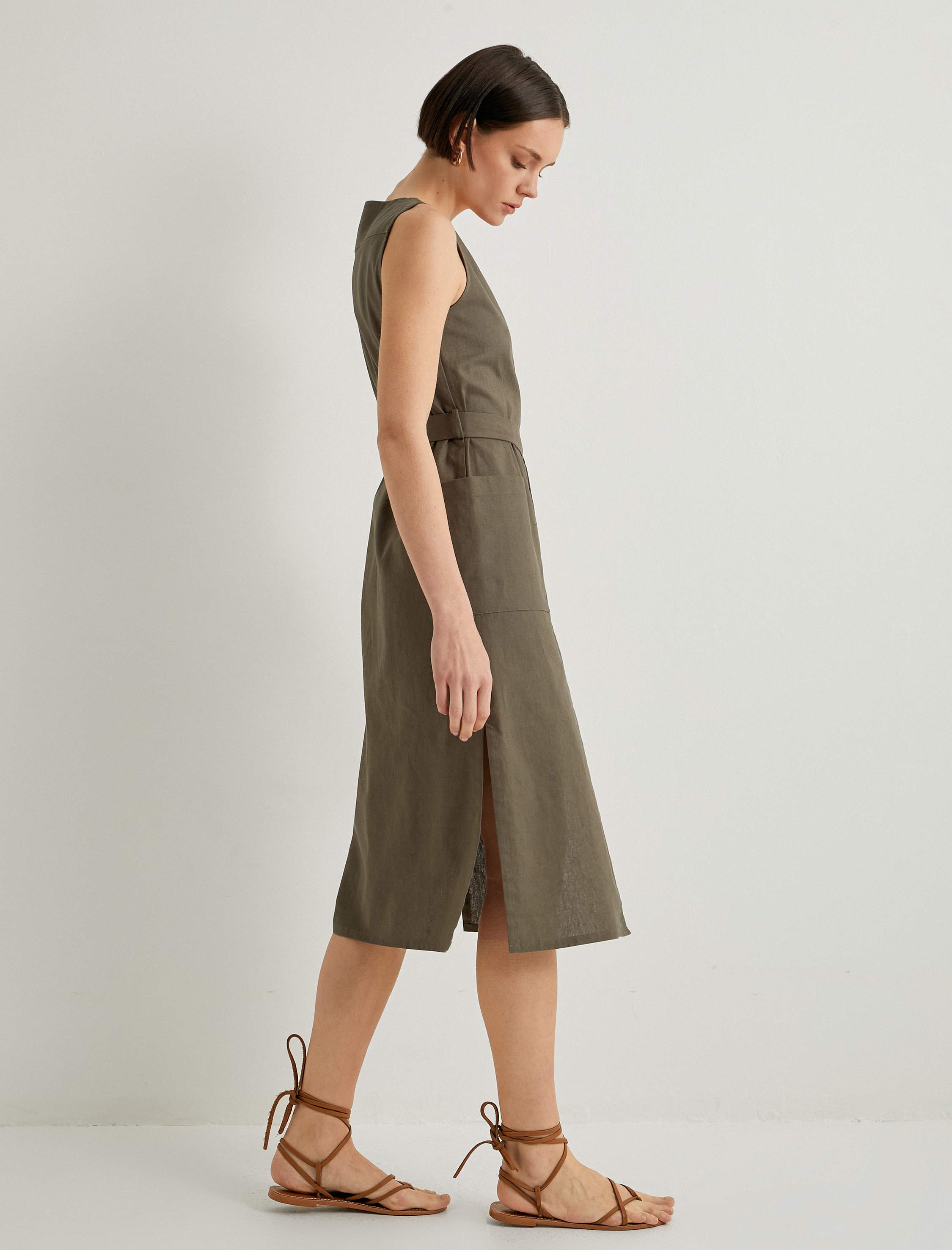   Midi Gömlek Elbise Beli Kuşaklı Düğmeli Keten Karışımlı V Yaka