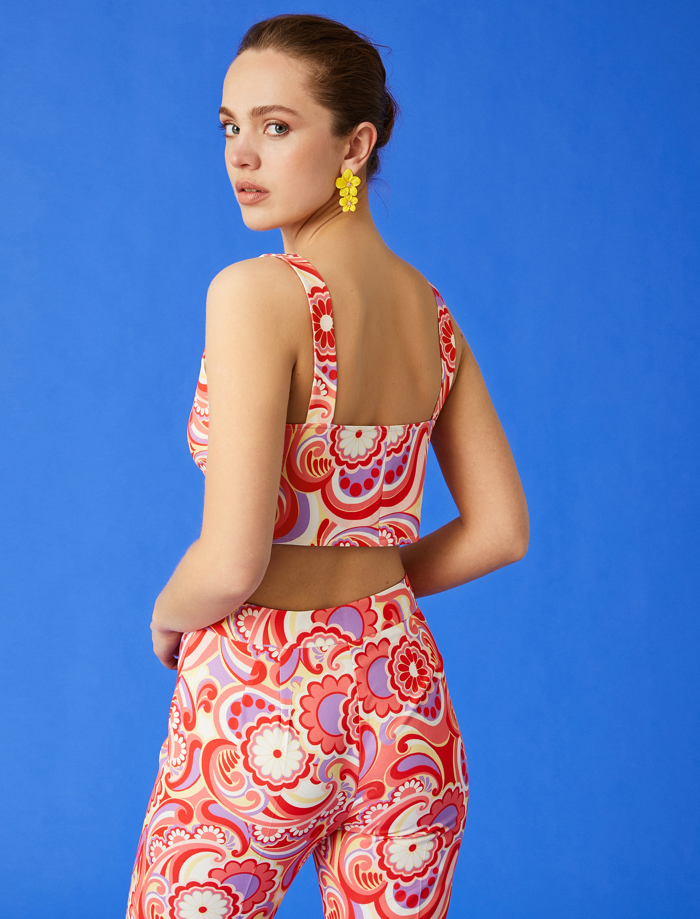 Desenli Crop Atlet U Yaka