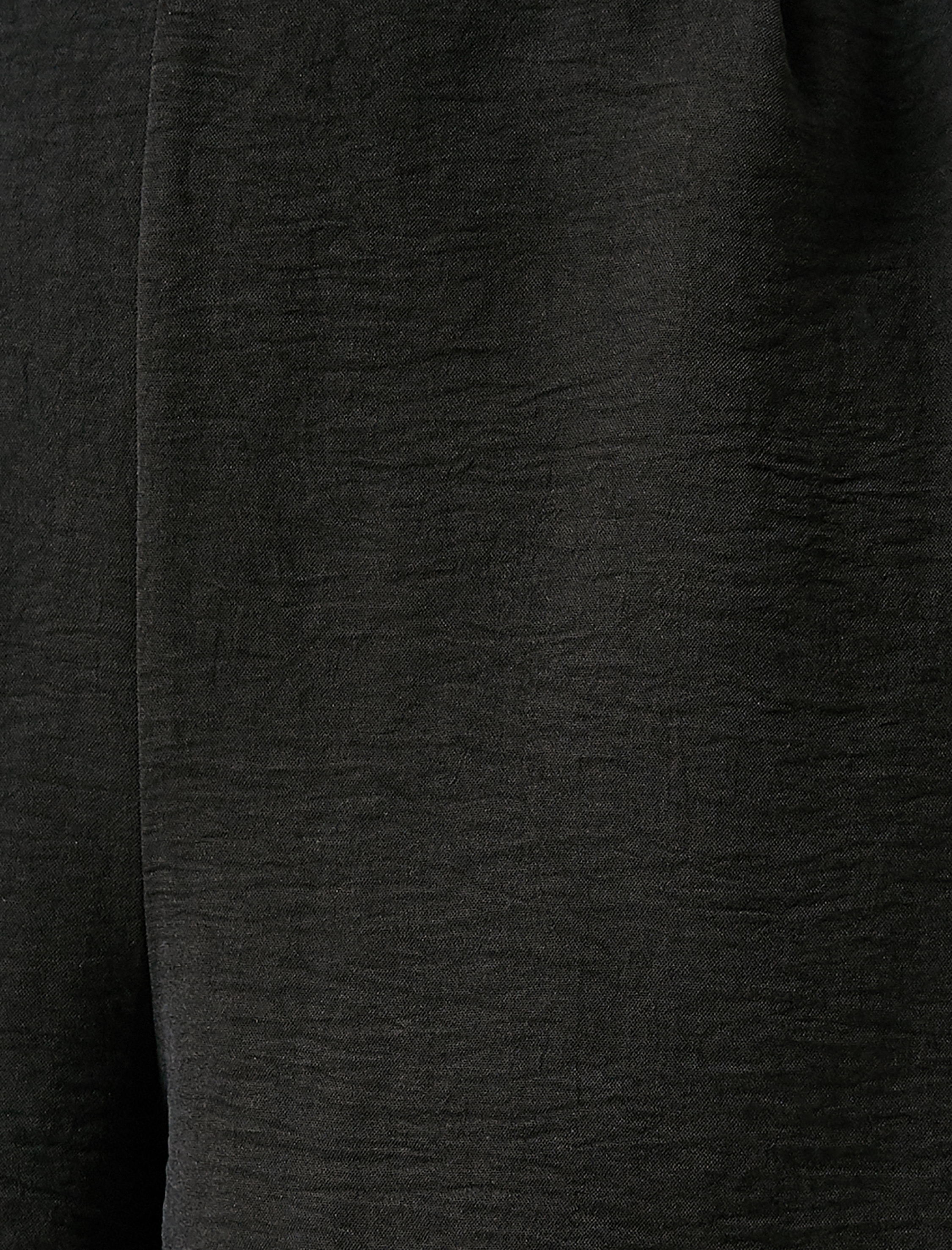   Beli Lastikli Şort Saten Görünümlü