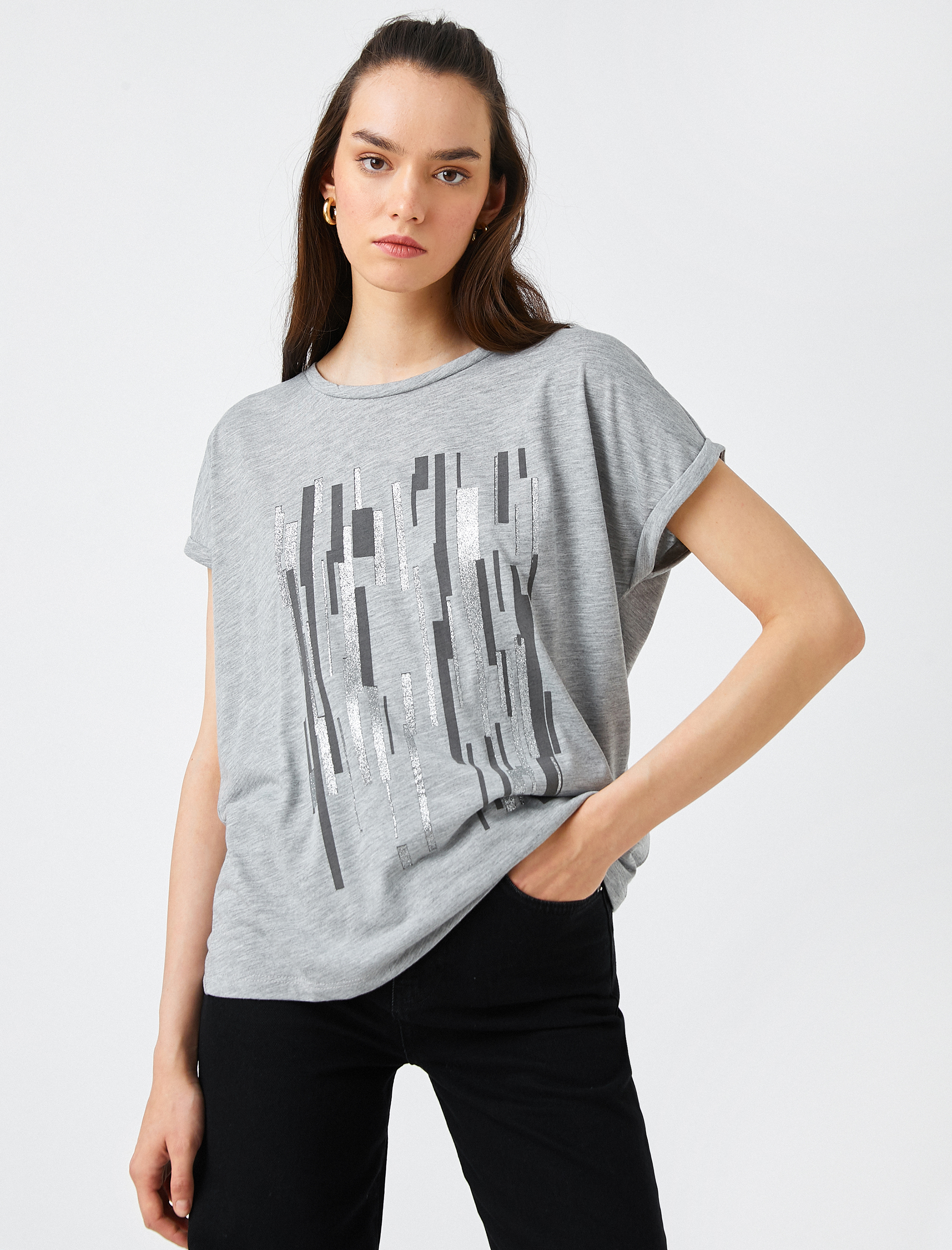   Bisiklet Yaka Kısa Kollu Baskılı Tişört