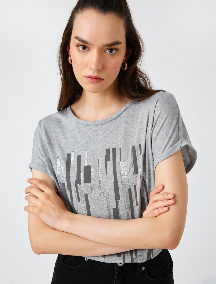  Bisiklet Yaka Kısa Kollu Baskılı Tişört