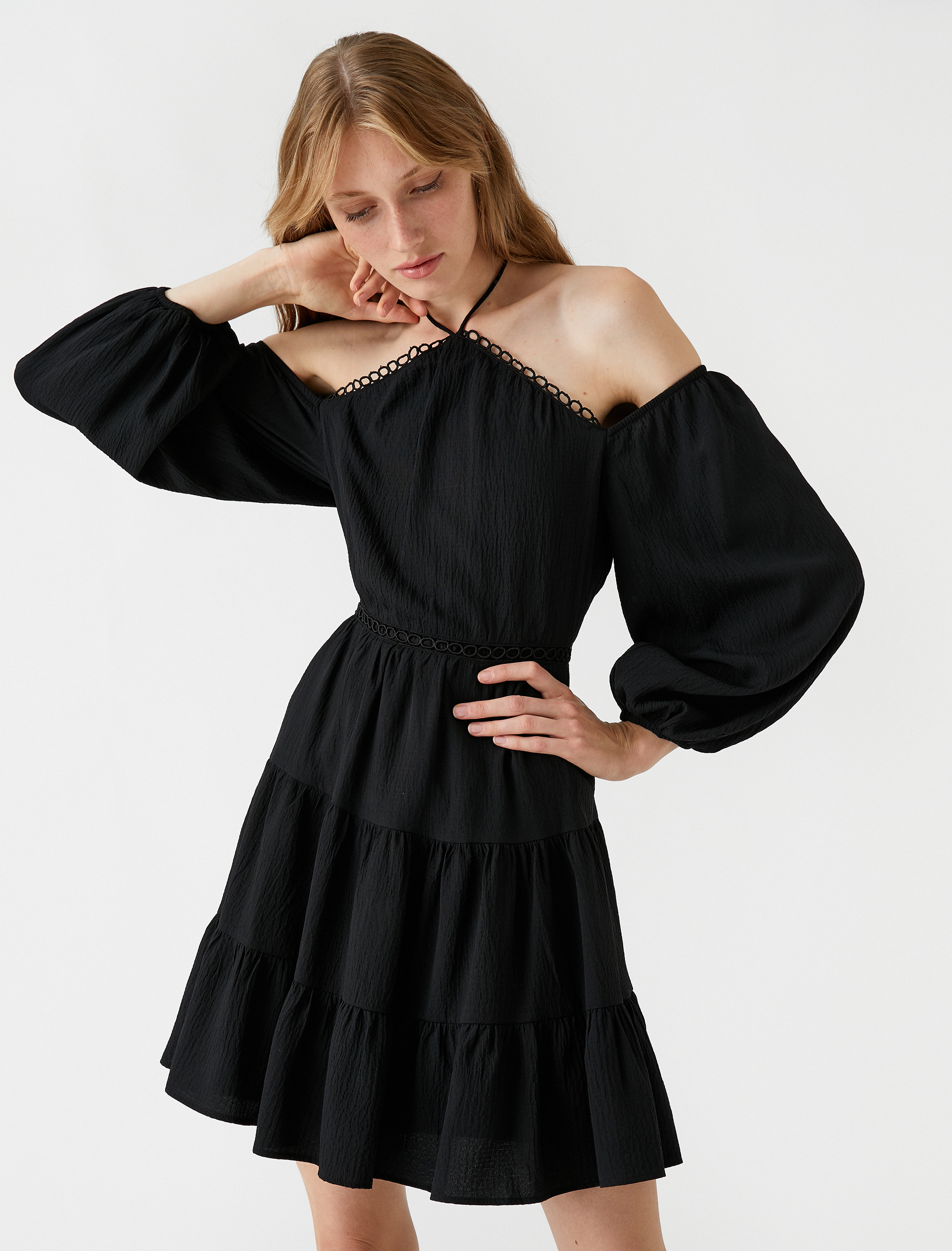   Mini Halter Yaka Elbise Balon Kollu Omzu Açık