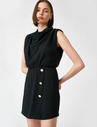 Dökümlü Drape Yaka Kolsuz Düğme Detaylı Mini Elbise