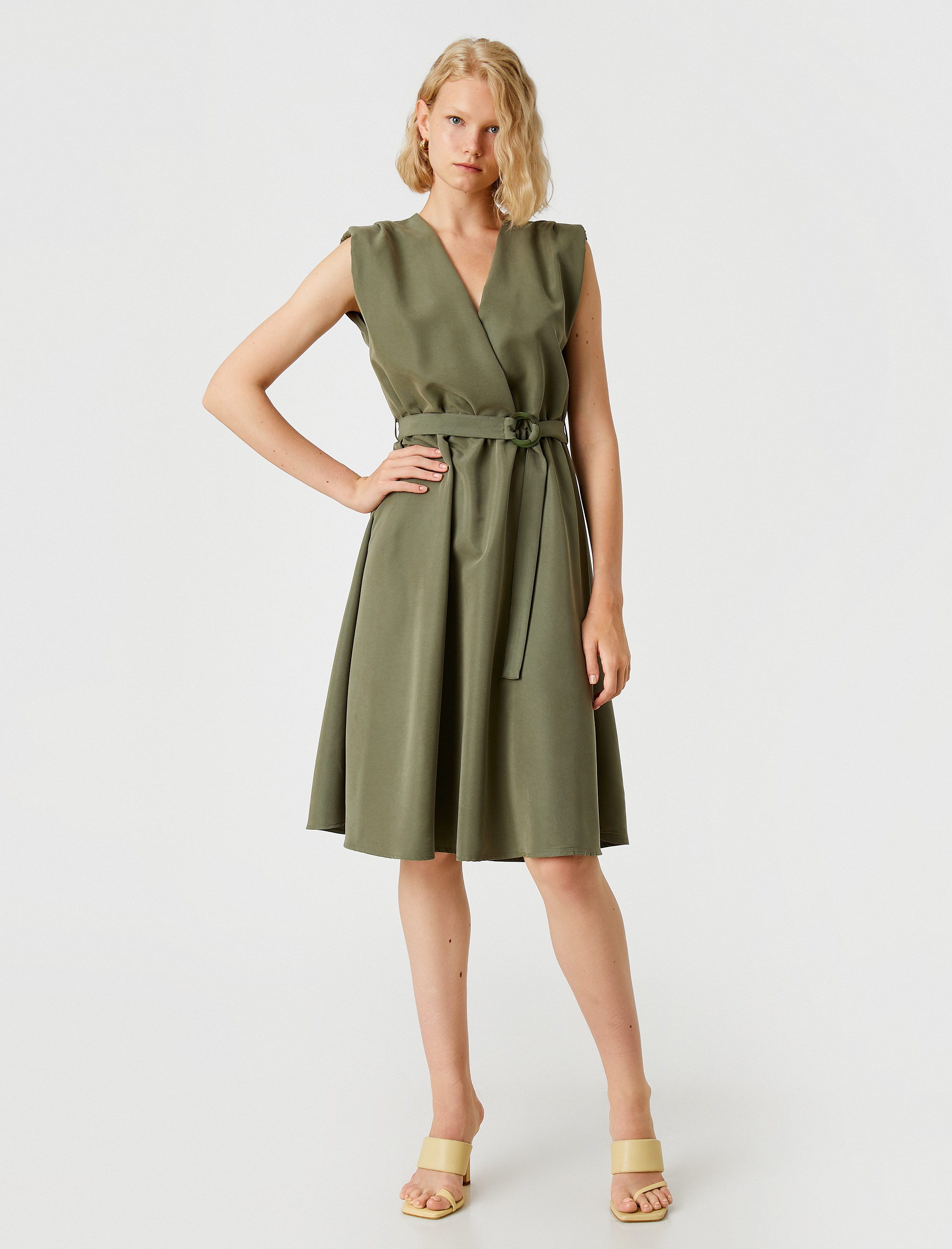   Kolsuz Midi Boy Elbise V Yaka Kuşaklı