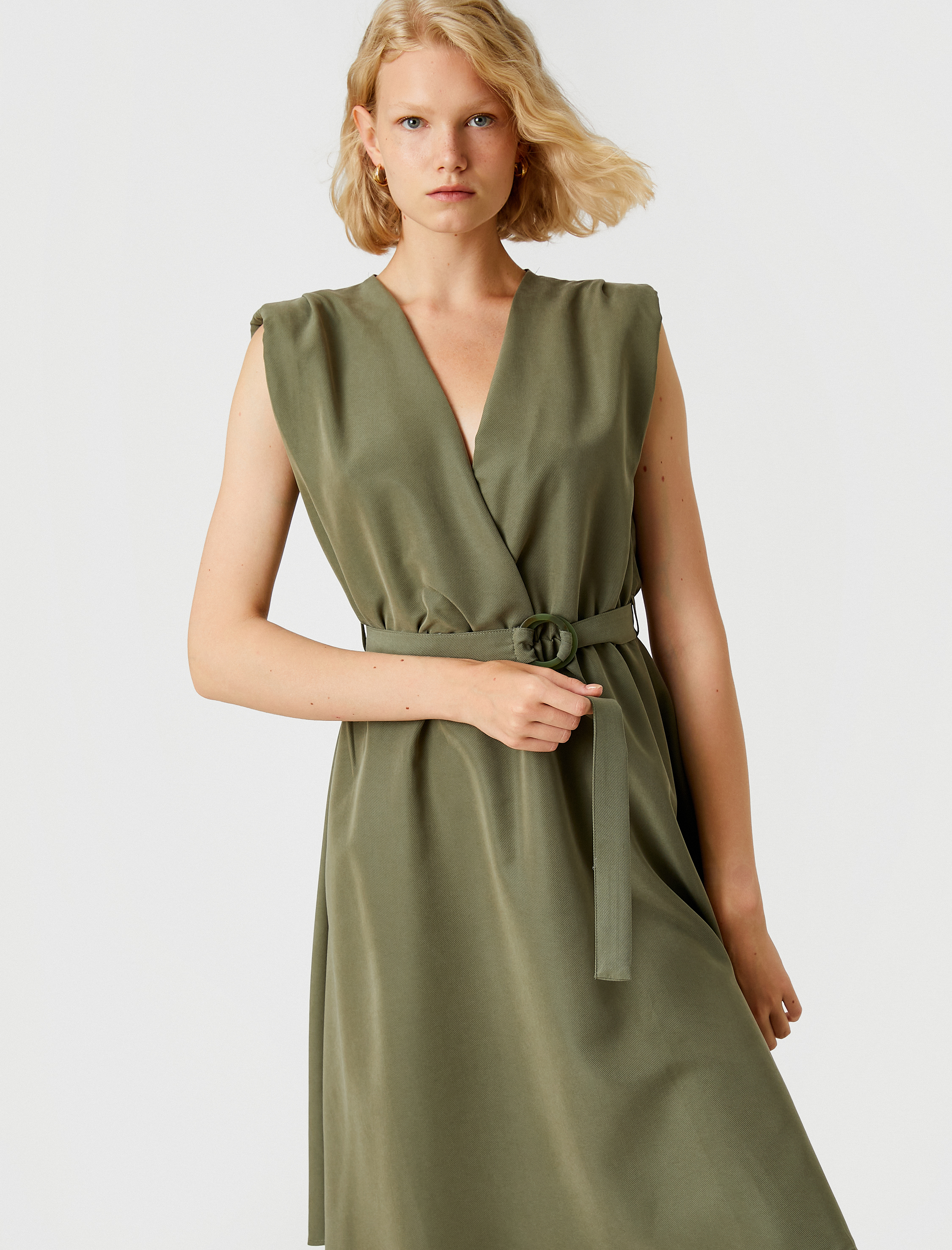   Kolsuz Midi Boy Elbise V Yaka Kuşaklı