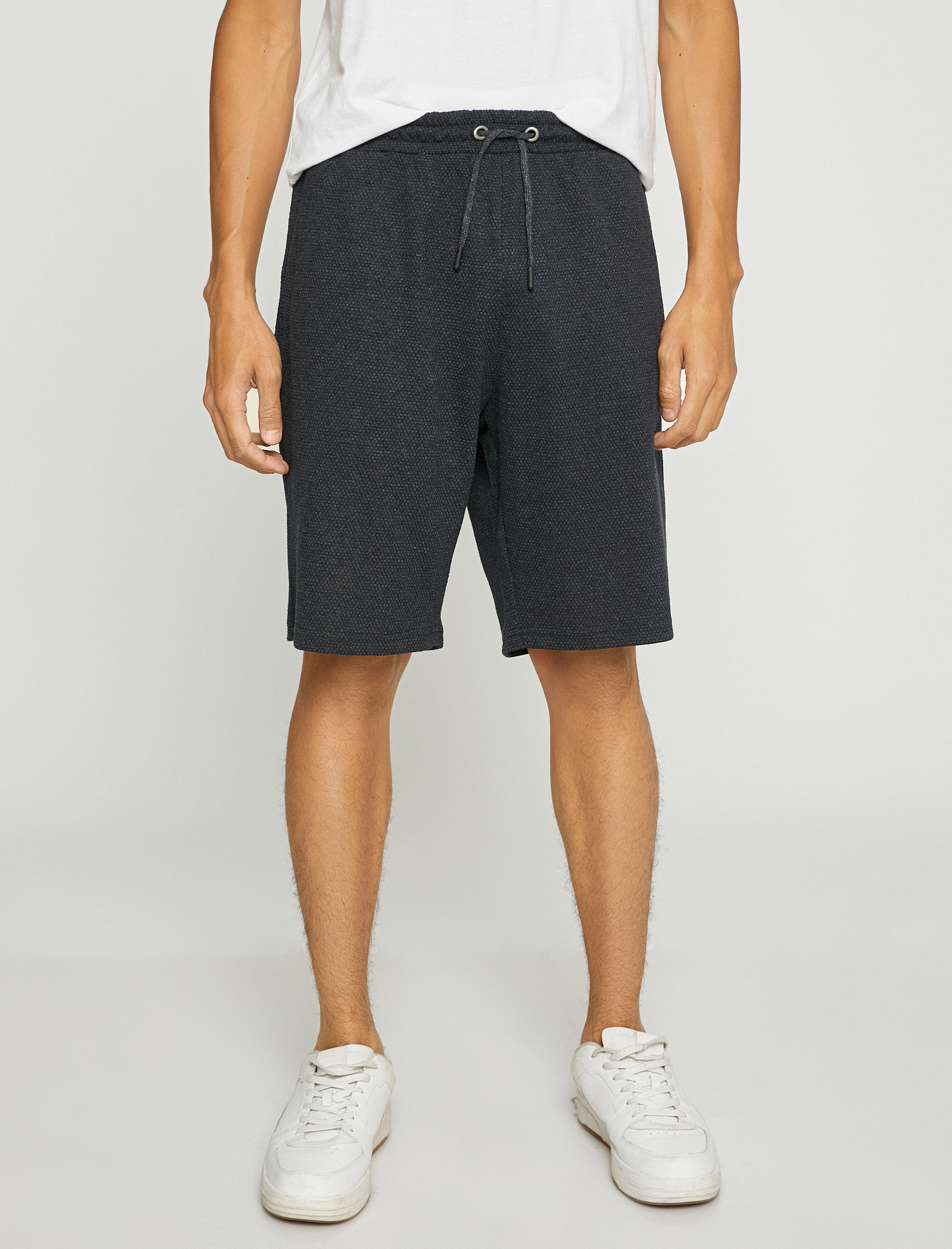   Basic Şort Beli Bağcıklı Slim Fit Cep Detaylı