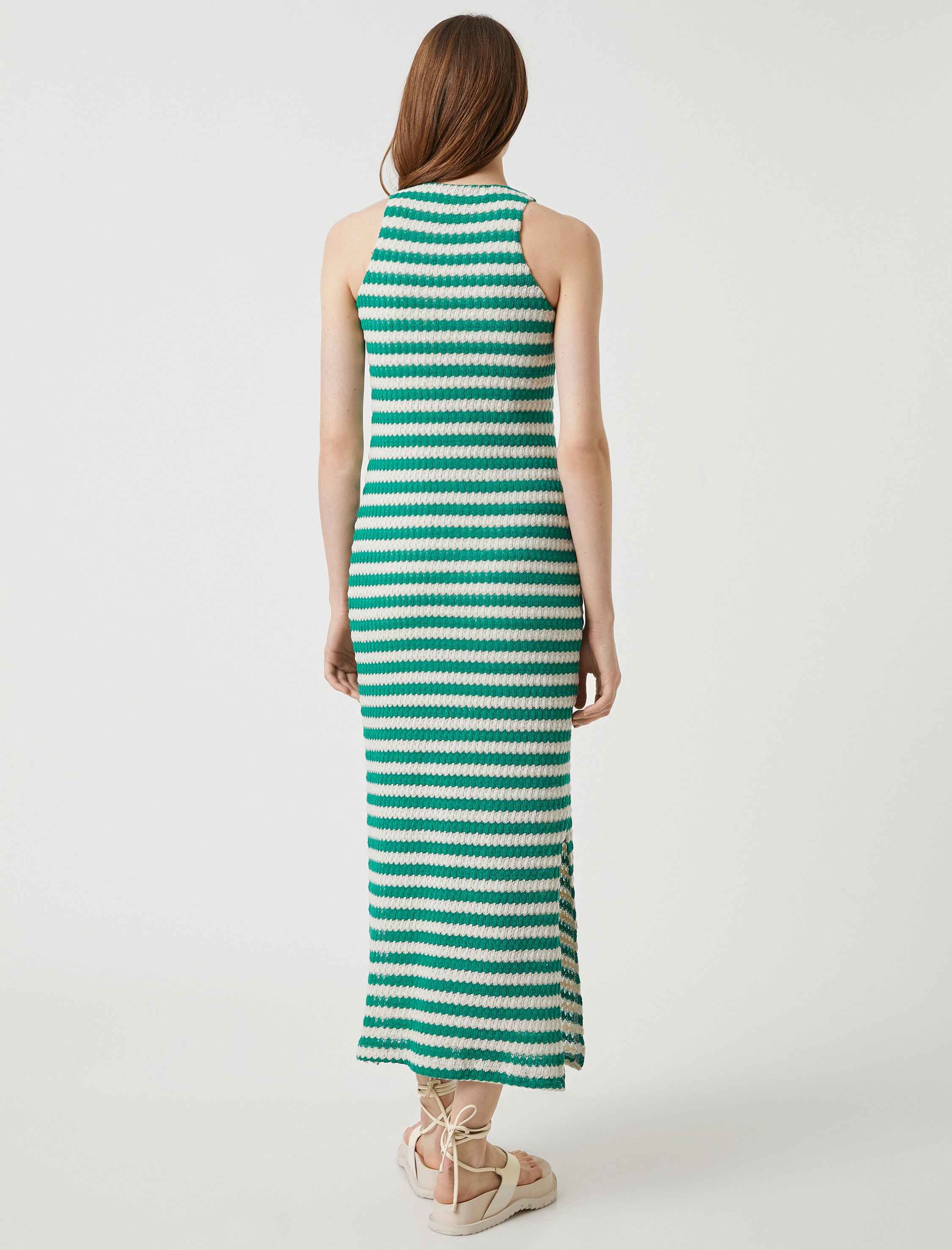   Kolsuz Uzun Elbise Bisiklet Yaka Yırtmaçlı