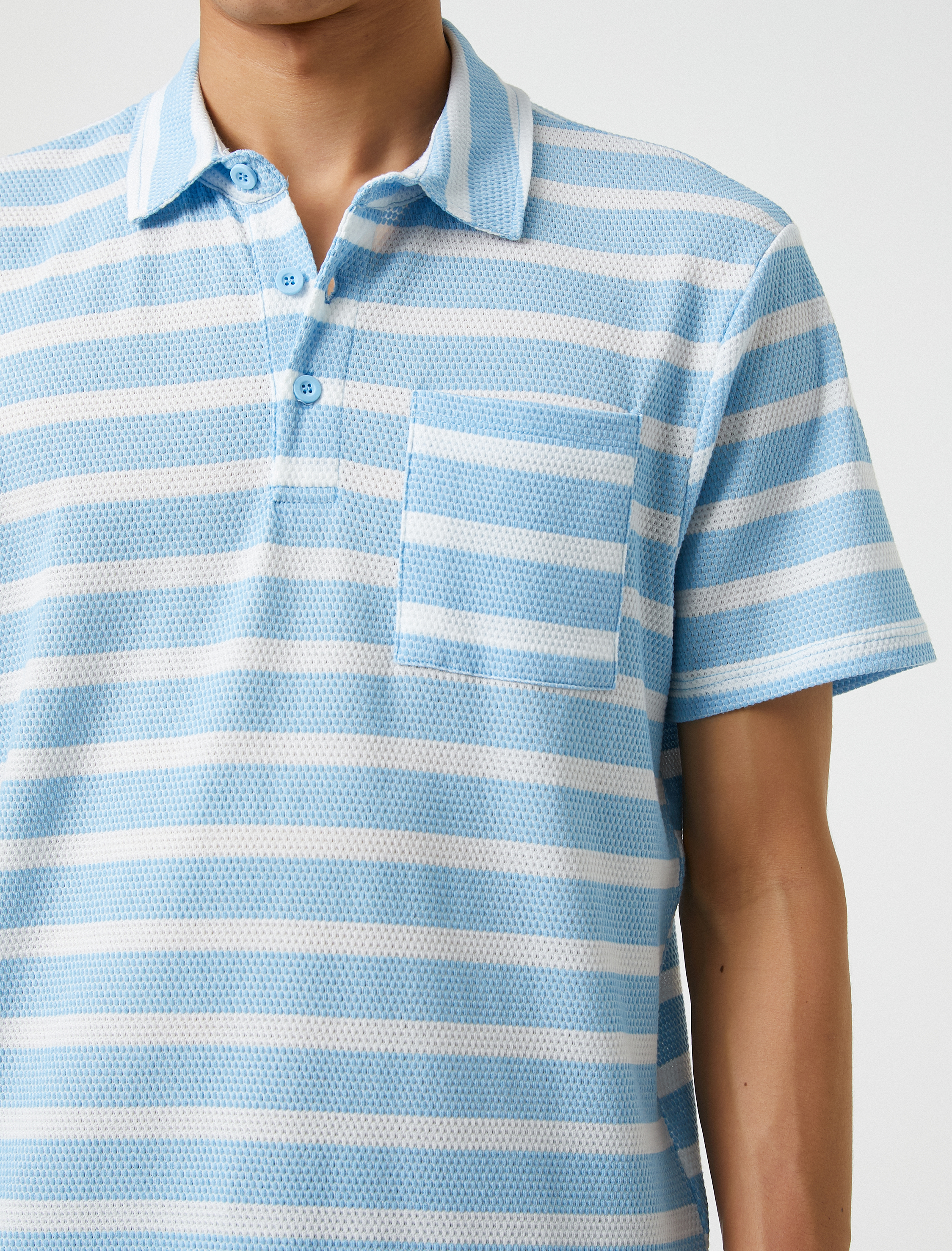   Basic Tişört Polo Yaka Düğmeli Cep Detaylı