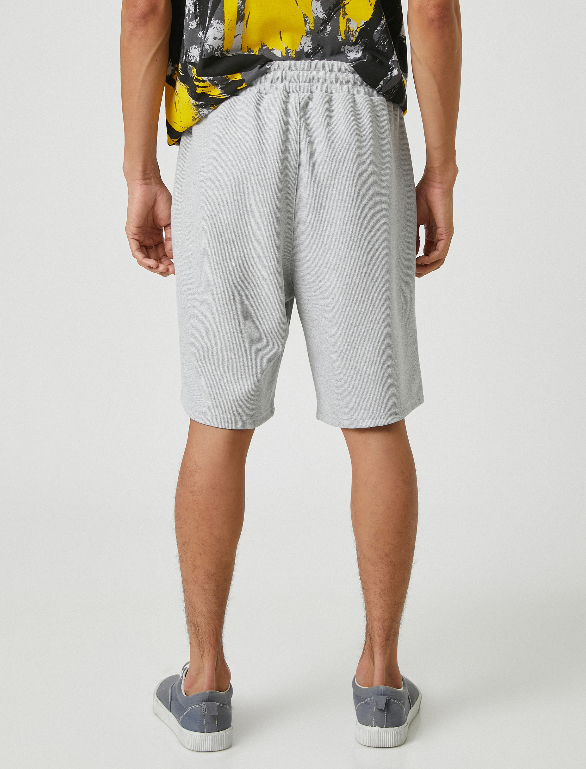   Basic Şort Beli Bağcıklı Cep Detaylı