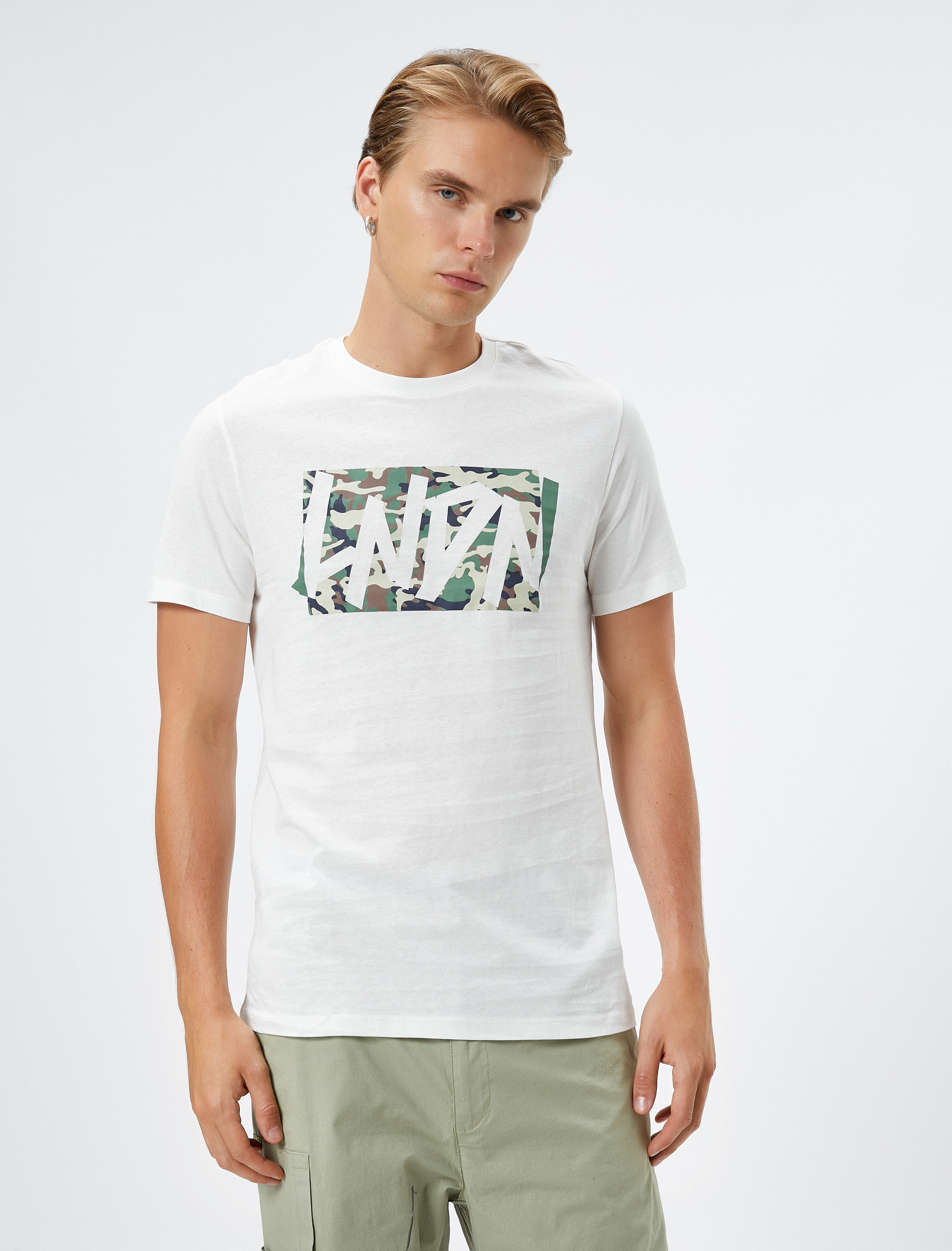   Basic Tişört Kamuflaj Baskılı Bisiklet Yaka