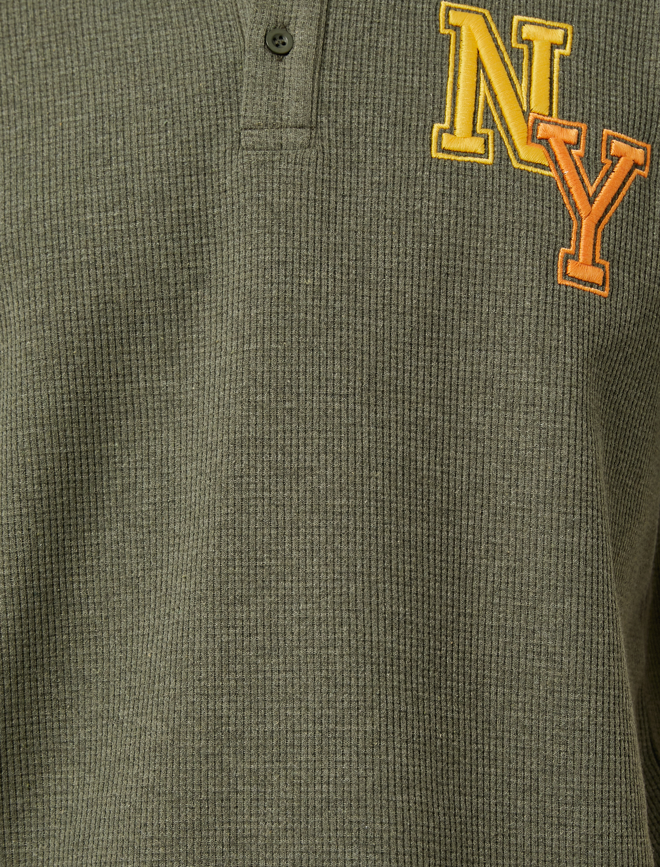   Kolej Tişört Polo Yaka Düğme Detaylı İşlemeli