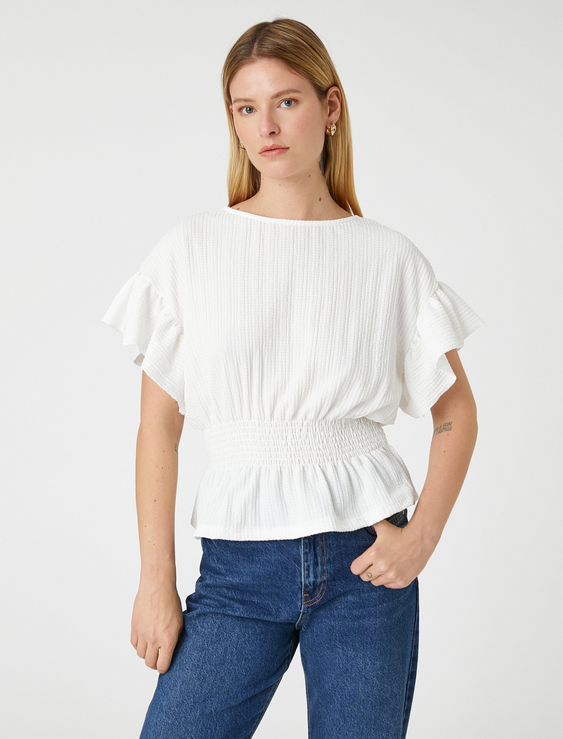   Gipeli Volanlı Tişört Kayık Yaka