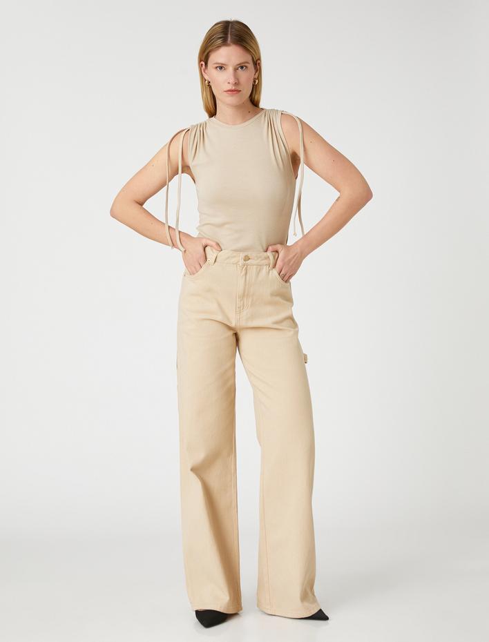  Crop Tişört Kolsuz Omzu Büzgü Detaylı