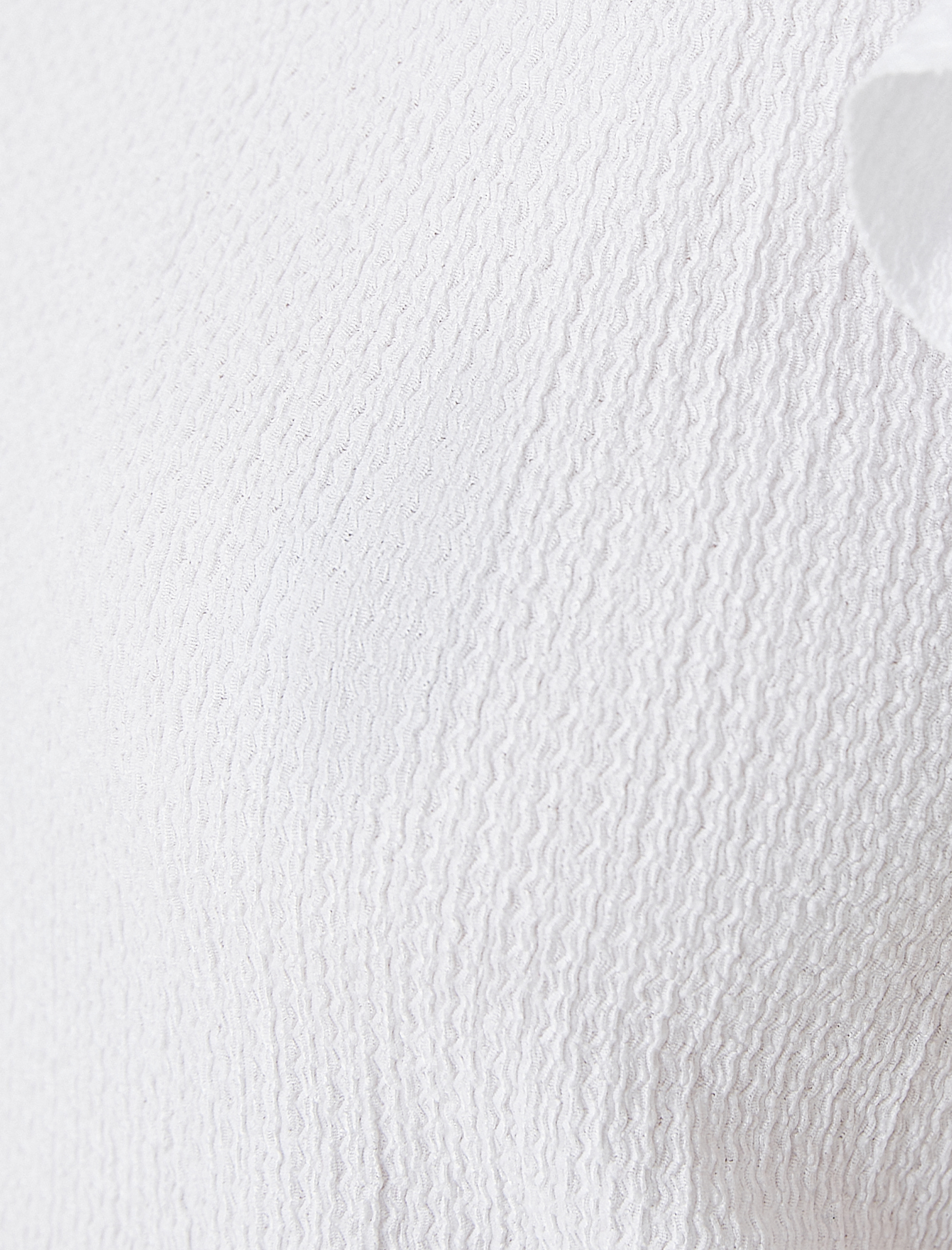   V Yaka Atlet Volan Detaylı Kolsuz