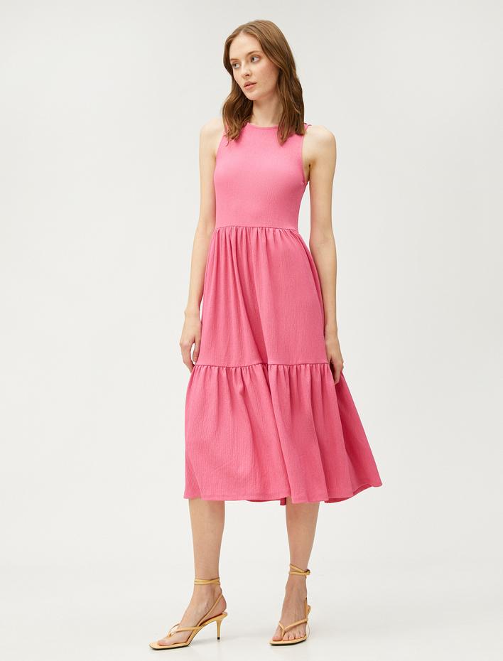  Katlı Midi Boy Elbise Kolsuz Yuvarlak Yaka