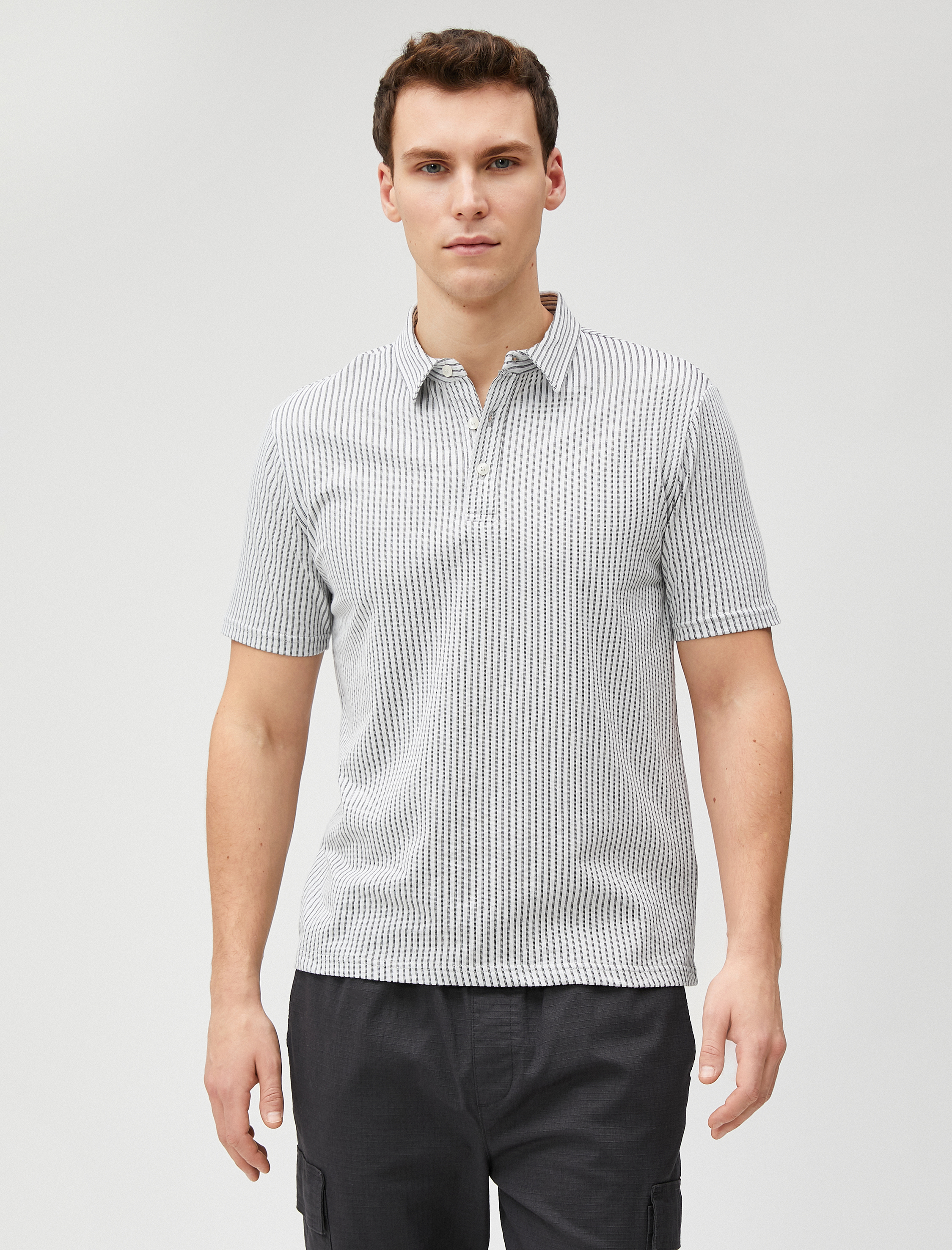   Polo Yaka Tişört Kısa Kollu Pamuklu Düğmeli