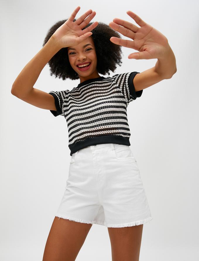 Tie Beck Skinny Crop Tişört