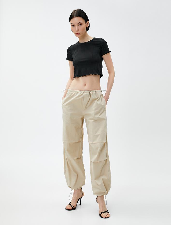  Crop Tişört Fitilli Fırfır Detaylı