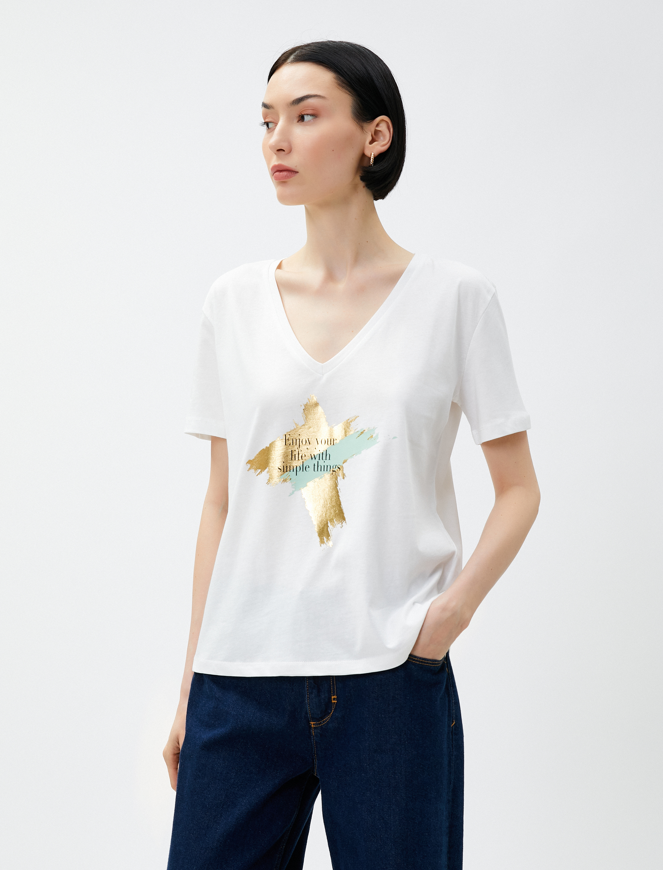   Parlak Baskılı Tişört V Yaka Pamuklu