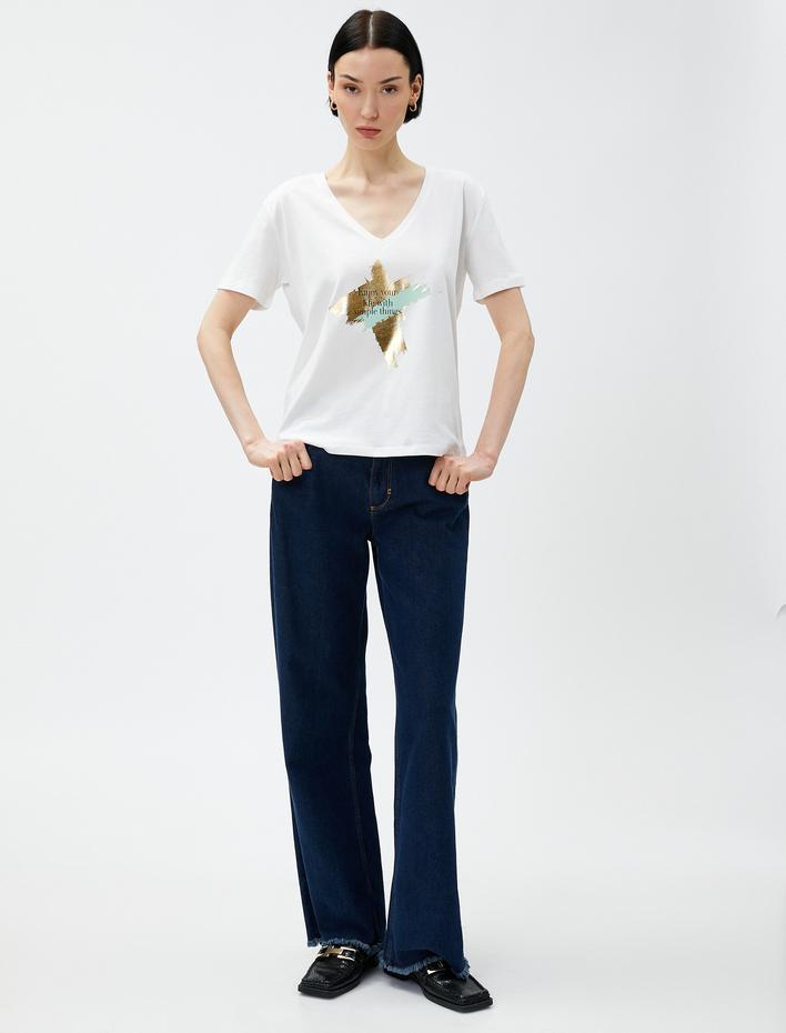  Parlak Baskılı Tişört V Yaka Pamuklu